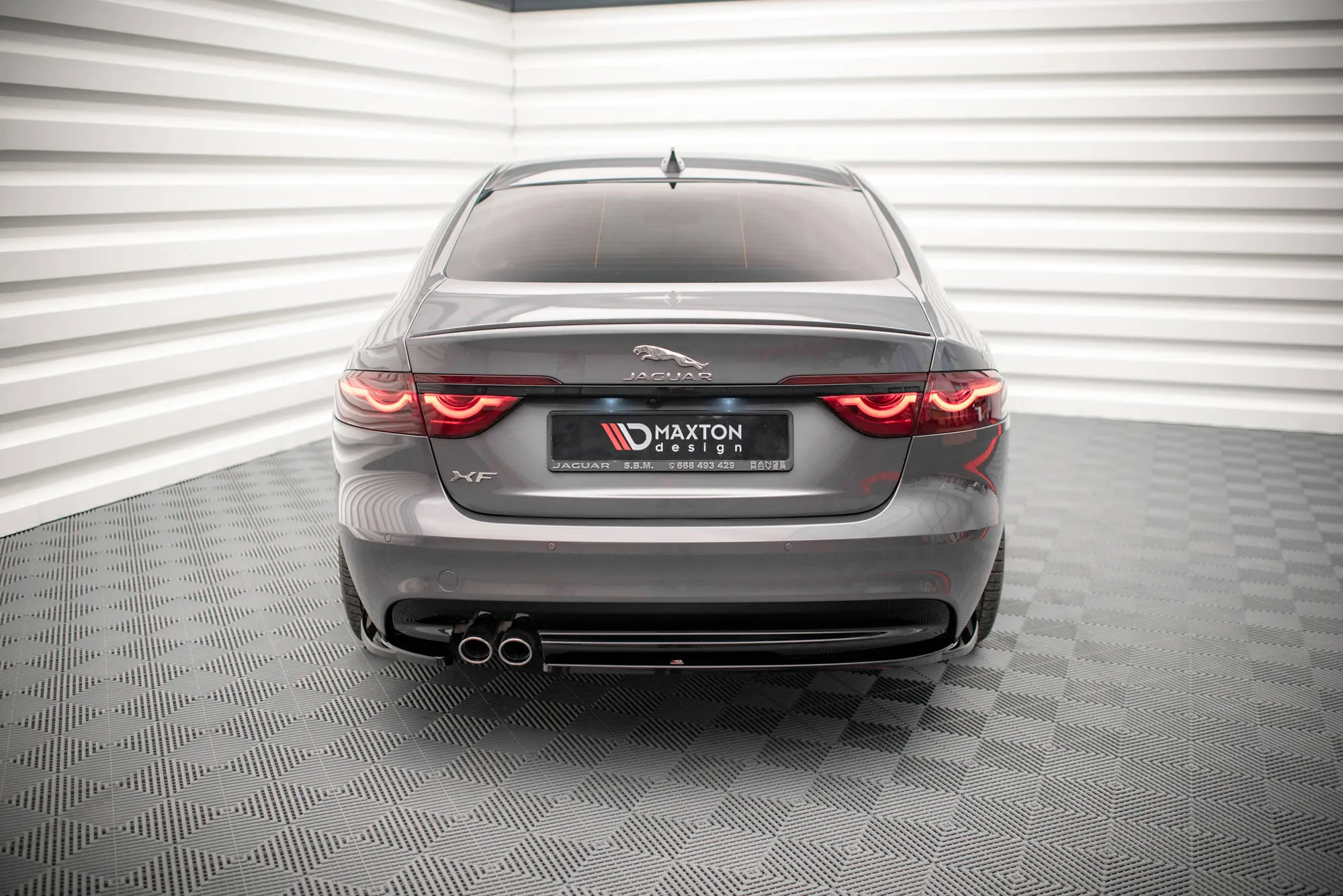 Sidesplitters bak Jaguar XF R-Sport Mk2 2015 - 2020 | Glossy Black Edition – bilde 5