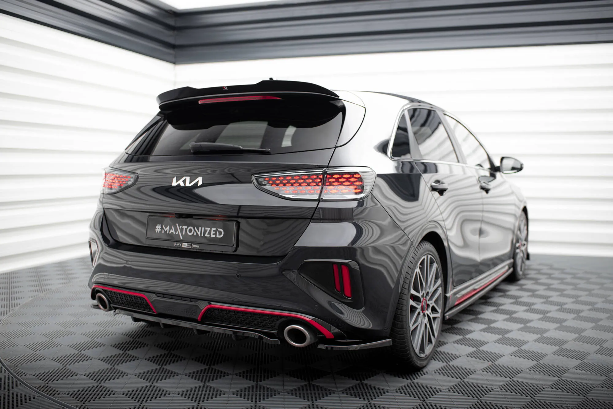 Sidesplitters bak Kia Cee'd (III) 2022 -> | Glossy Black Edition – bilde 3