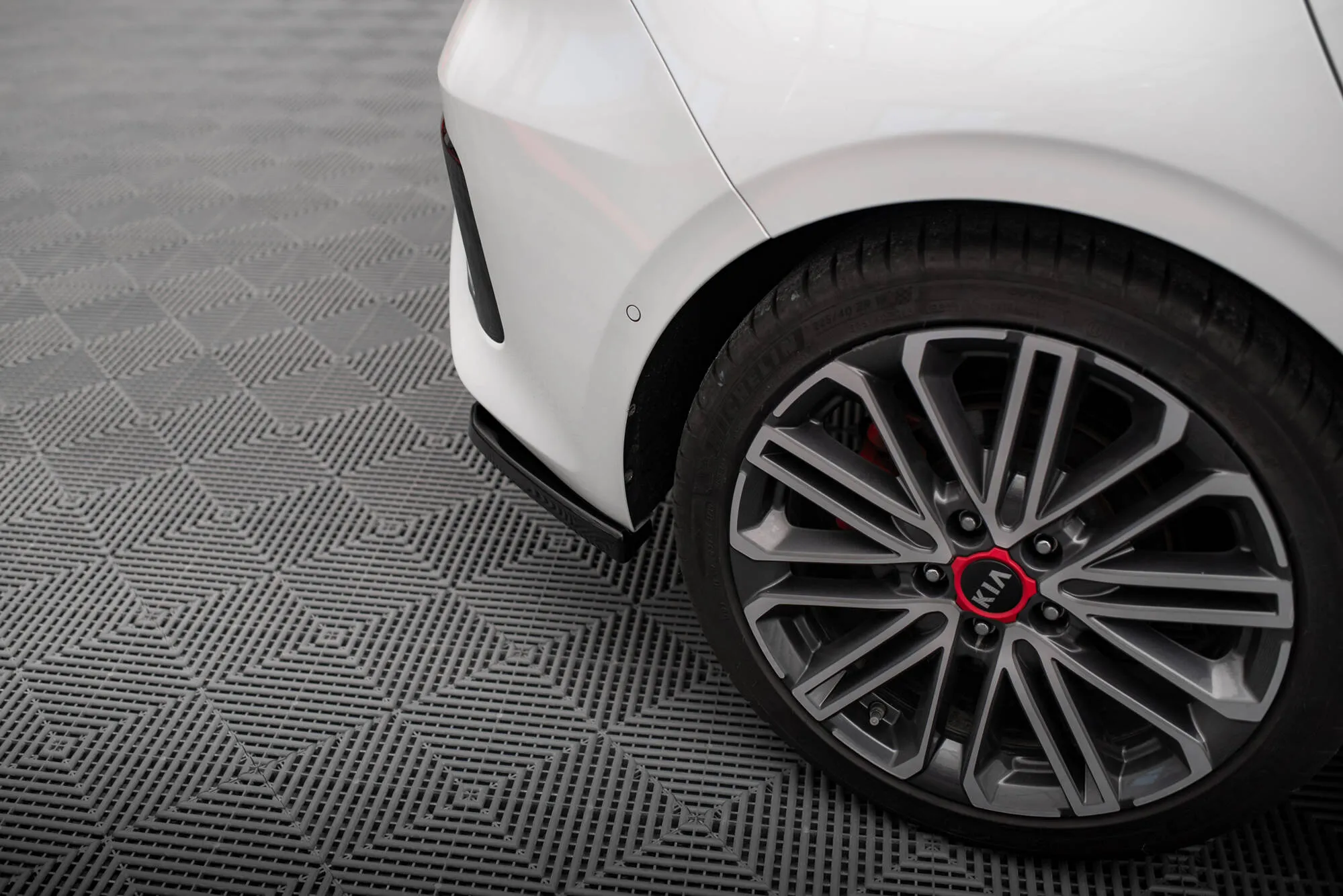 Sidesplitters bak Kia Ceed GT III 2018 - 2021 | Glossy Black Edition – bilde 3