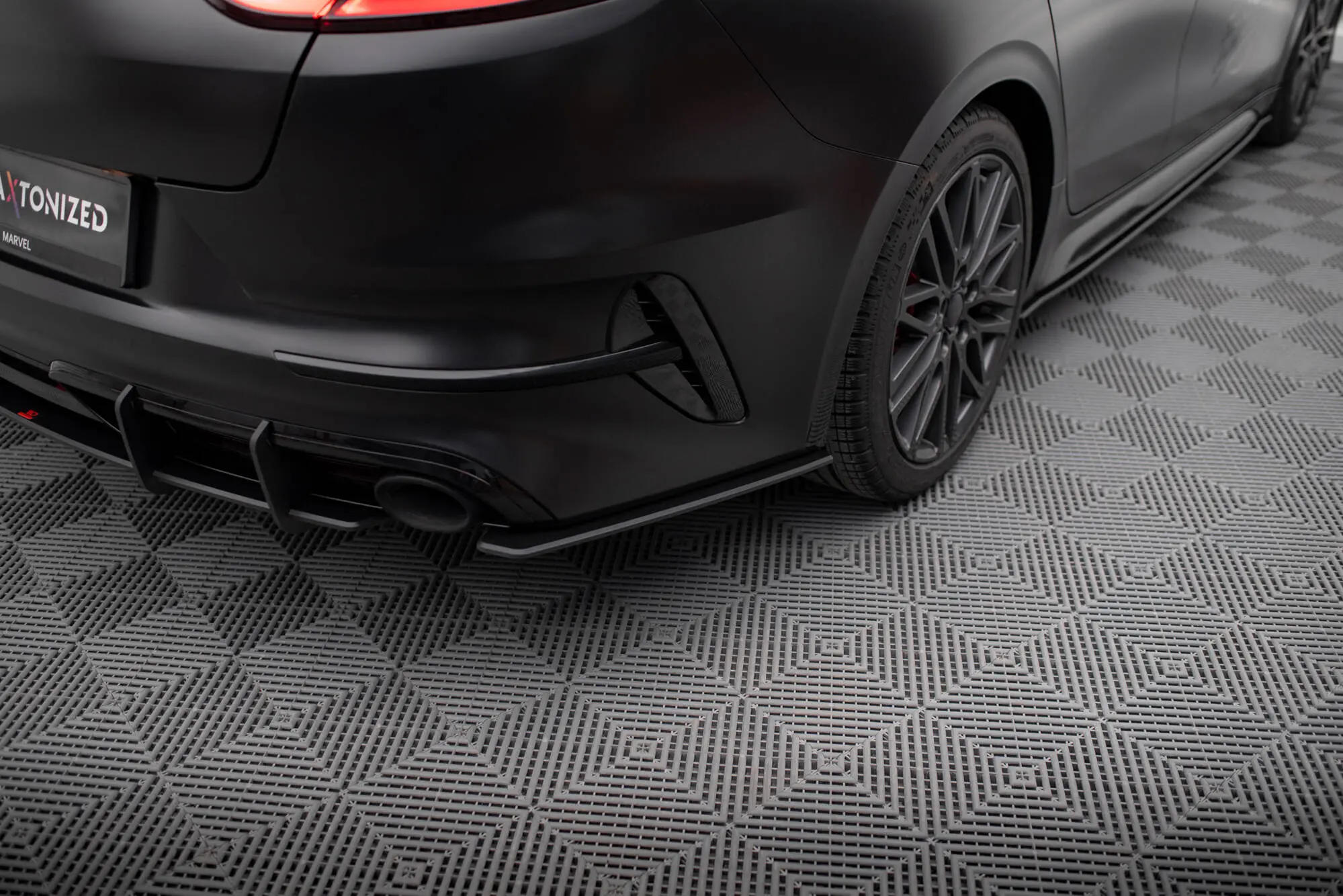 Sidesplitters bak Kia Proceed GT facelift 2021 - > | Street Pro Black Edition