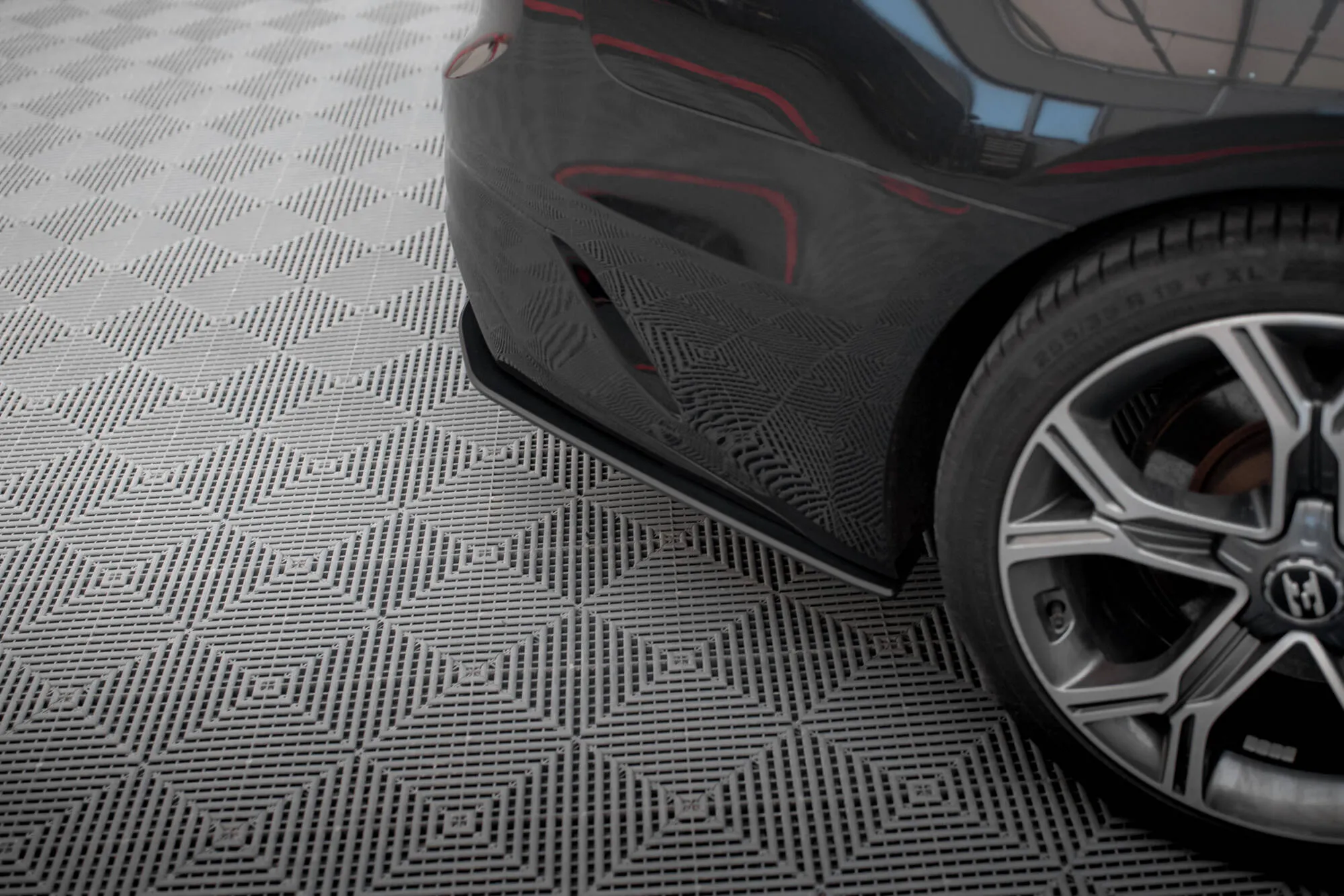 Sidesplitters bak Kia Stinger GT-Line 2017 - 2023 | Street Pro Black Edition – bilde 2