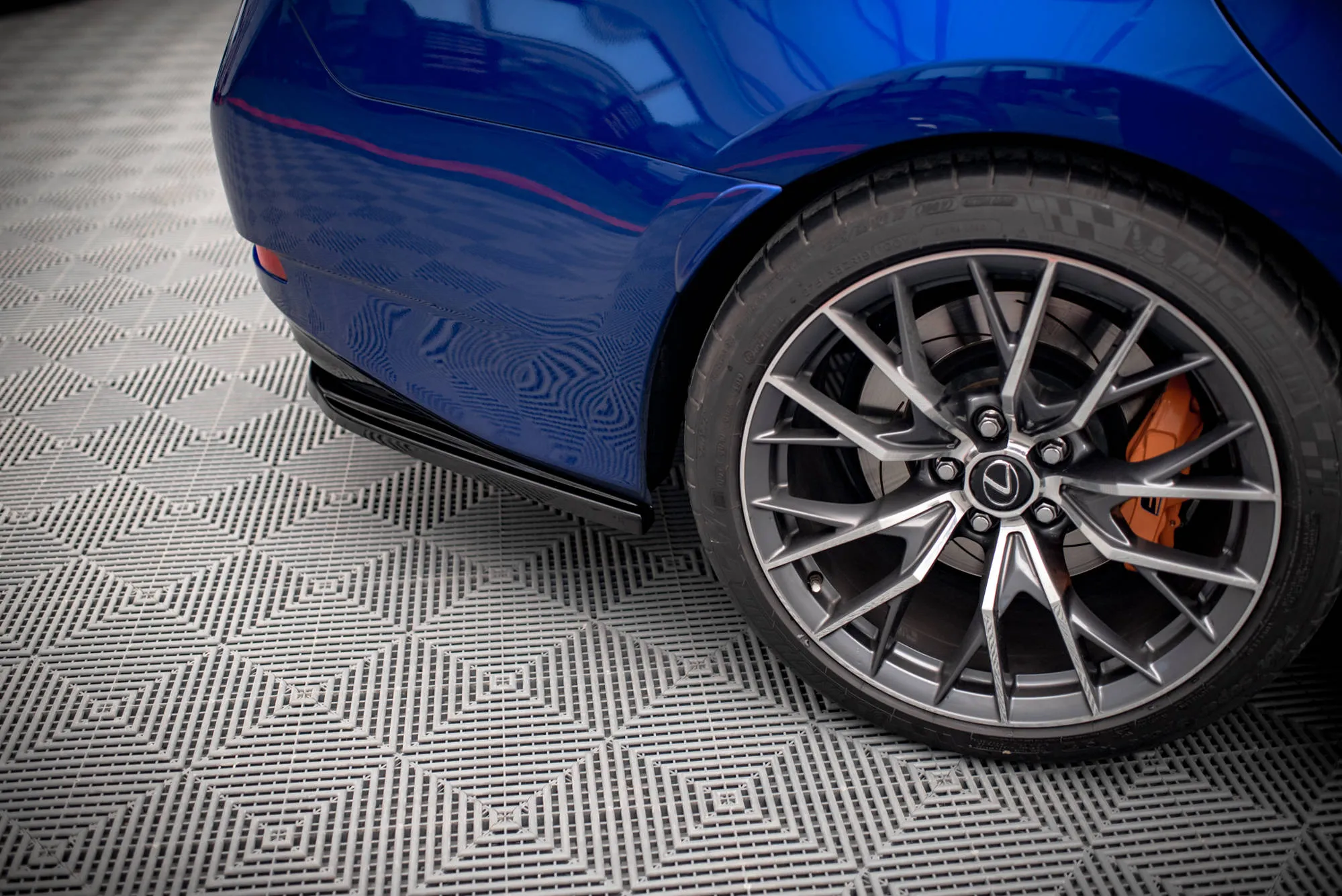 Sidesplitters bak Lexus GS F Mk4 Facelift 2015 - 2020 | Glossy Black Edition – bilde 2