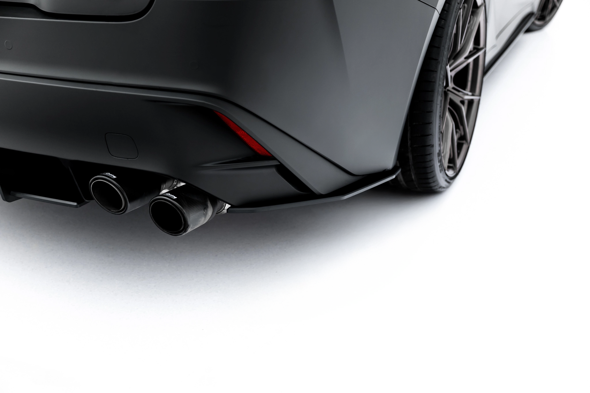 Sidesplitters bak Lexus IS 500 III Facelift (XE30) 2020 -> | Glossy Black Edition – bilde 3