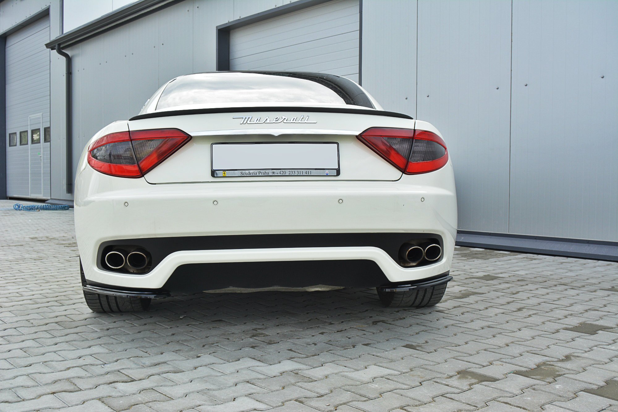 Sidesplitters bak Maserati GranTurismo Mk1 2007 - 2018| Glossy Black Edition