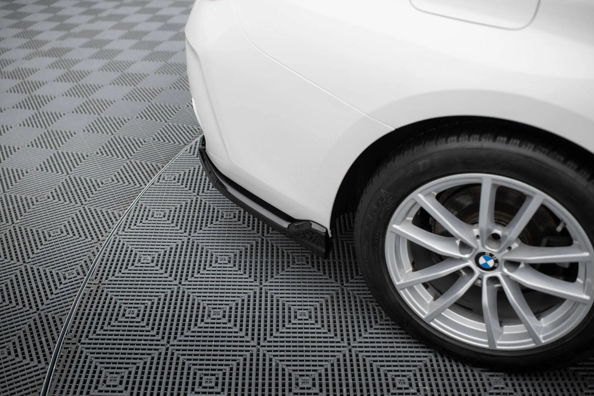 Sidesplitters bak med BMW 3 (G20/G21) Facelift 2022 -> | Glossy Black Edition – bilde 2