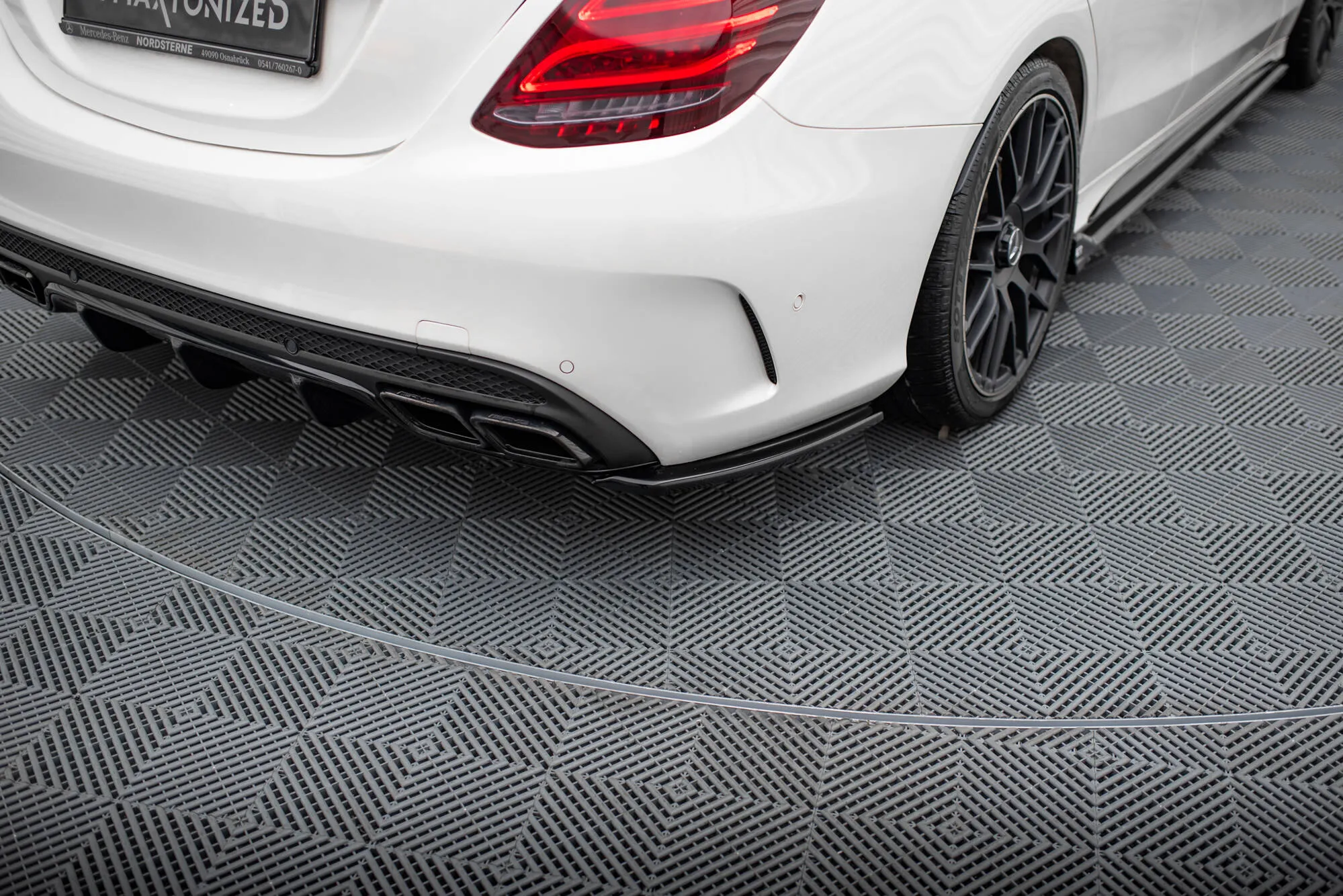 Sidesplitters bak Mercedes-AMG C63 (W205/S205) 2015 - 2018 | Glossy Black Edition