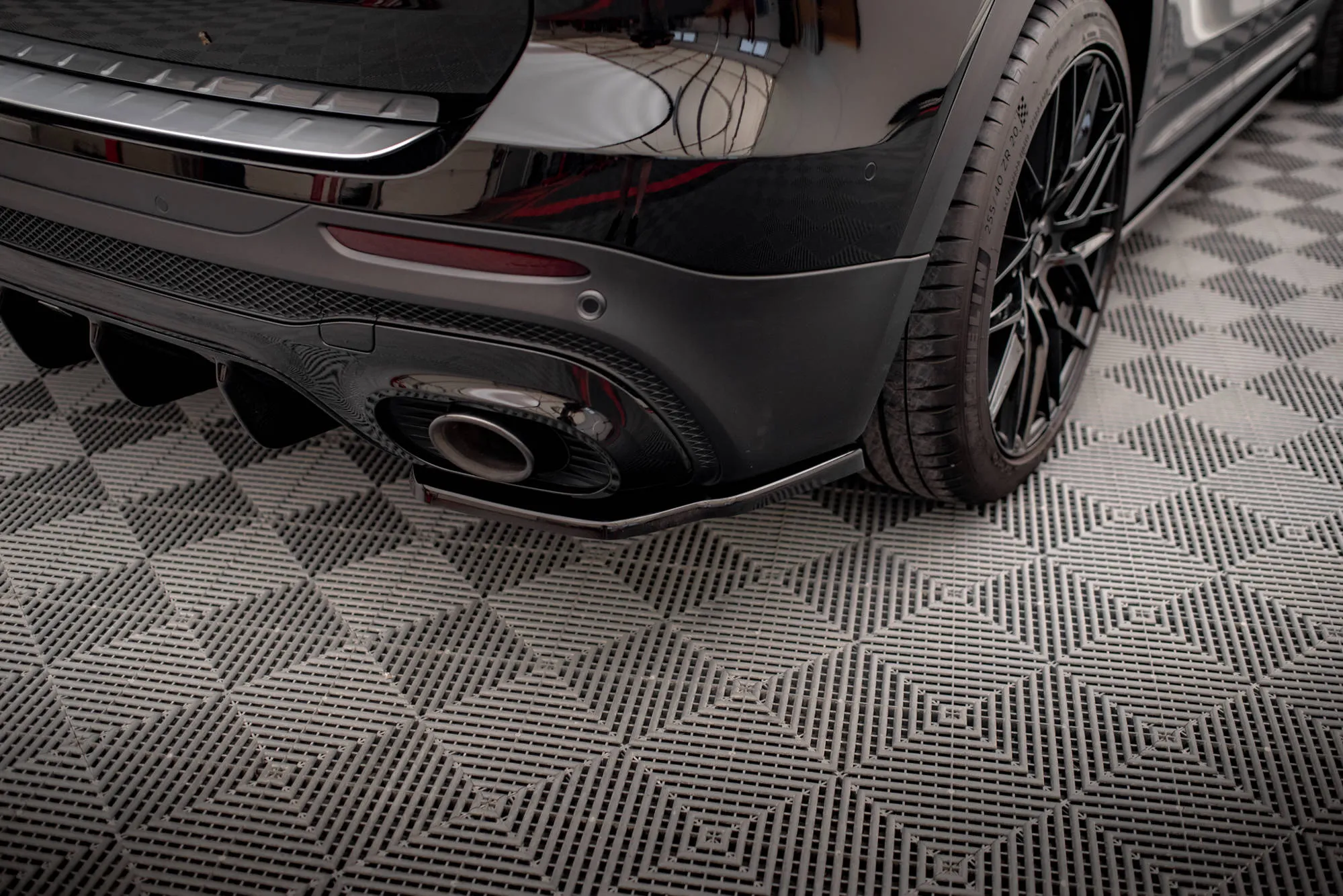 Sidesplitters bak Mercedes-AMG Glb 35 (X247) 2019 - 2023 | Glossy Black Edition