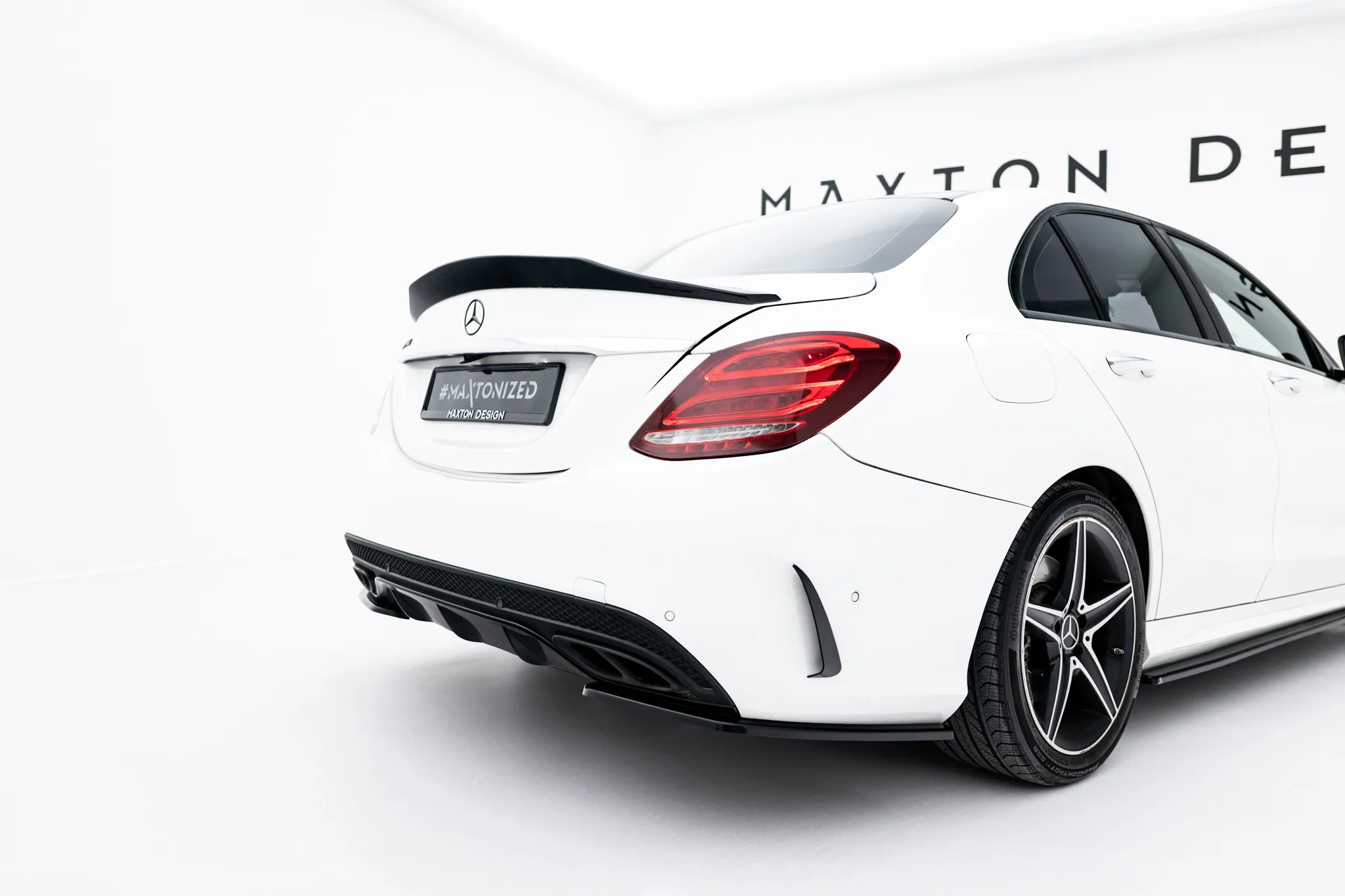 Sidesplitters bak Mercedes-Benz AMG C-Klasse (W205) 2014 - 2018 | Glossy Black Edition – bilde 2