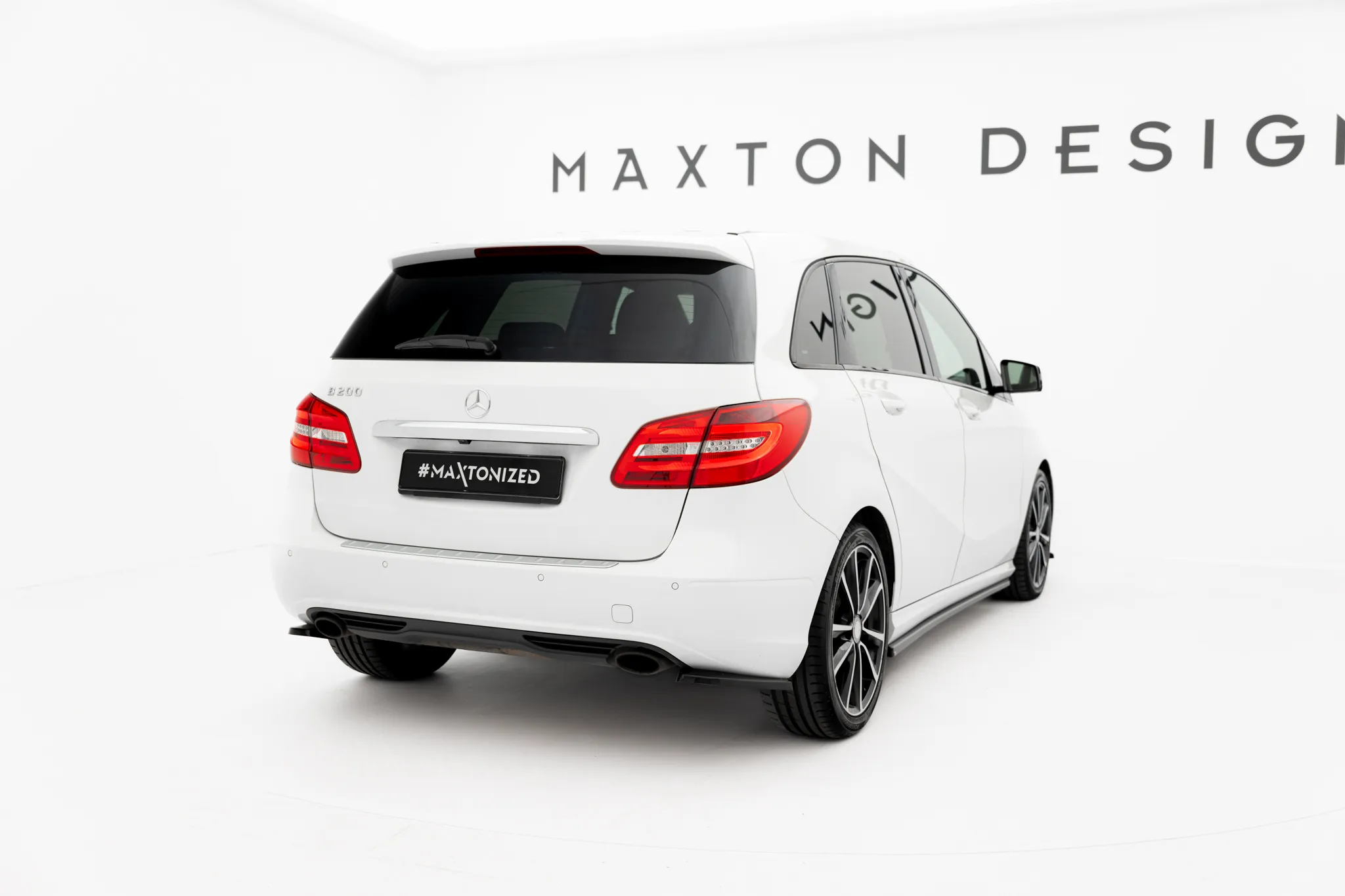 Sidesplitters bak Mercedes-Benz B (W246) 2011 - 2014 | Glossy Black Edition