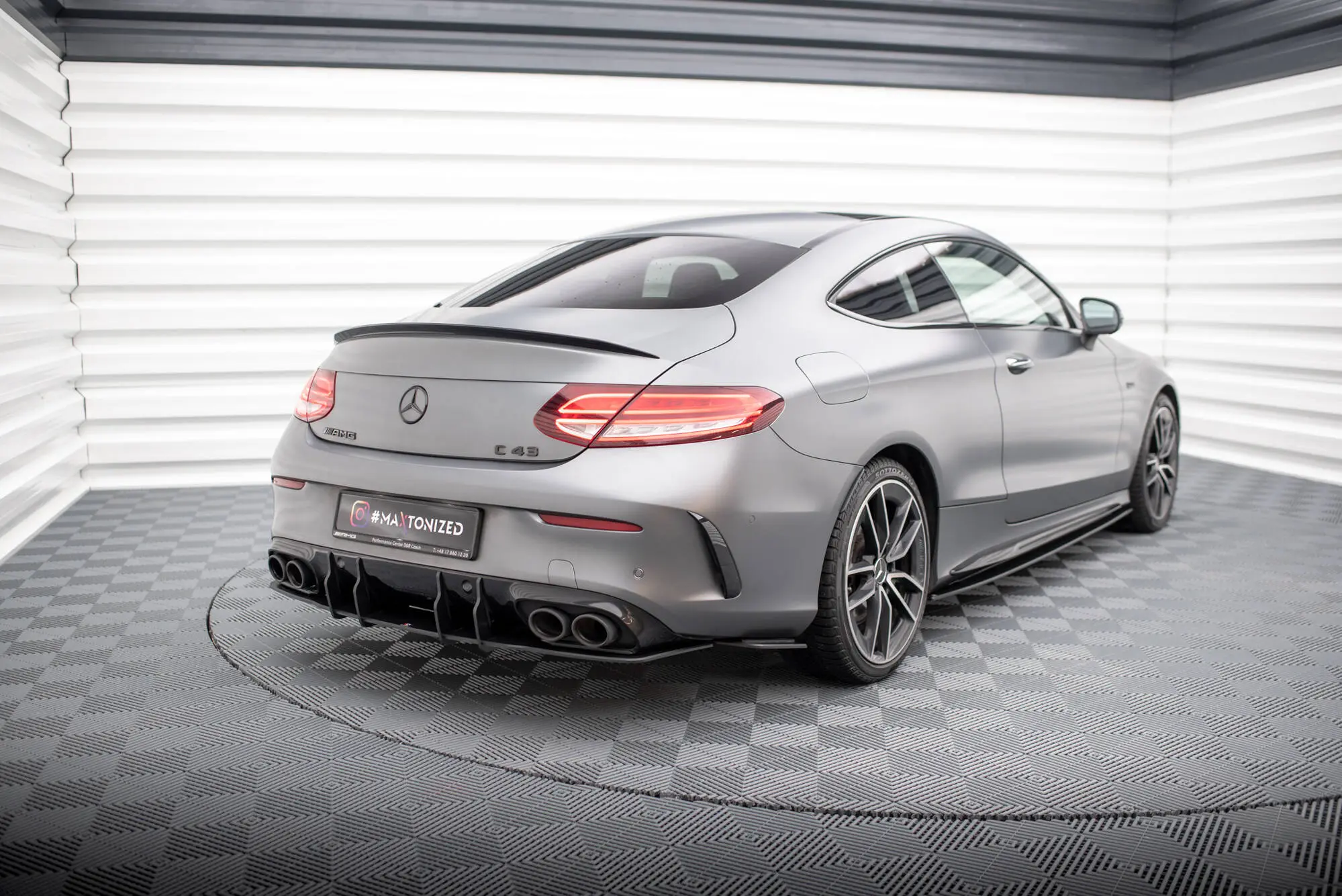 Sidesplitters bak Mercedes-Benz C43 AMG Coupe (C205) facelift 2018 - 2022 | Street Pro Black Edition Image 4