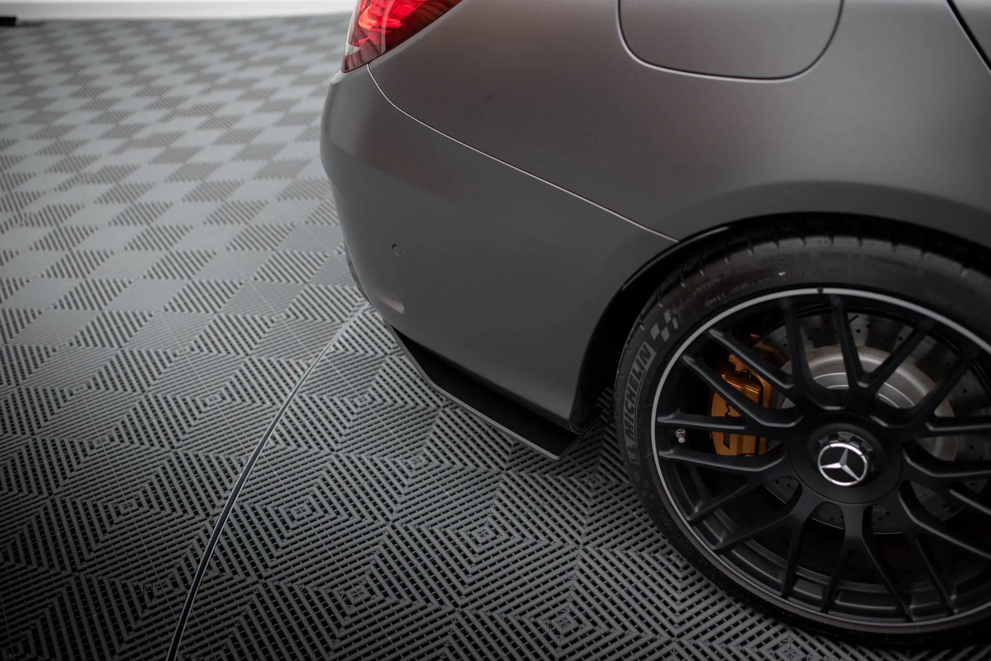 Sidesplitters bak Mercedes-Benz C63 AMG (W205 / S205) facelift 2018 - 2021 | Street Pro Black Edition – bilde 2