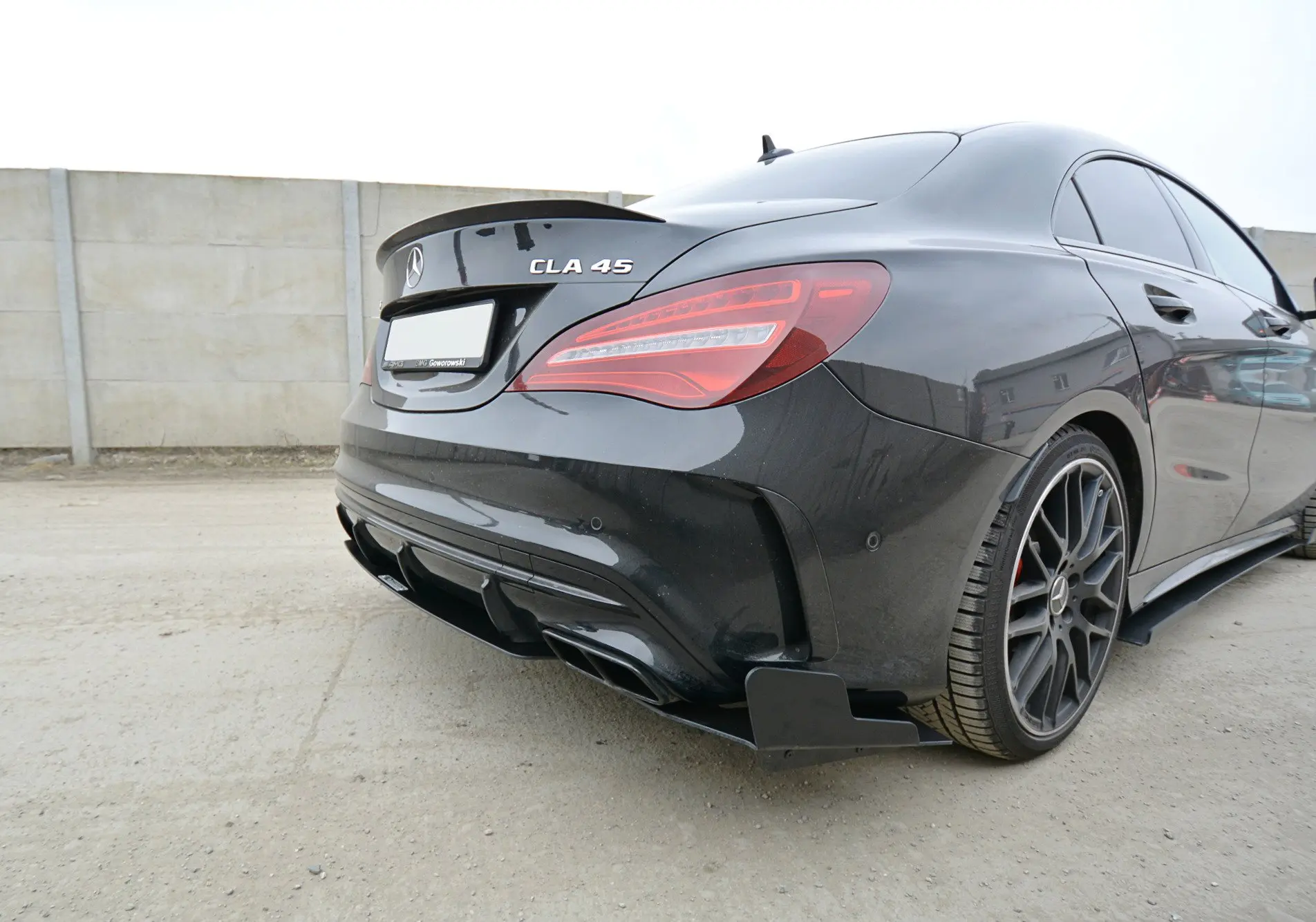 Sidesplitters bak Mercedes-Benz CLA 45 AMG (C117) facelift 2017 - 2019 | Racing Black Edition