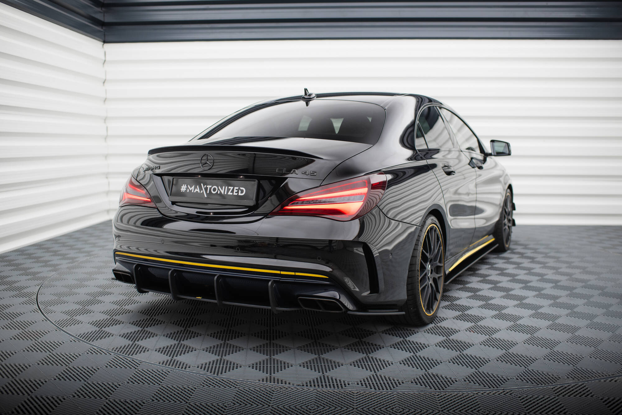 Sidesplitters bak Mercedes-Benz CLA 45 AMG (C117) facelift 2017 - 2019 | Street Pro Black Edition – bilde 4