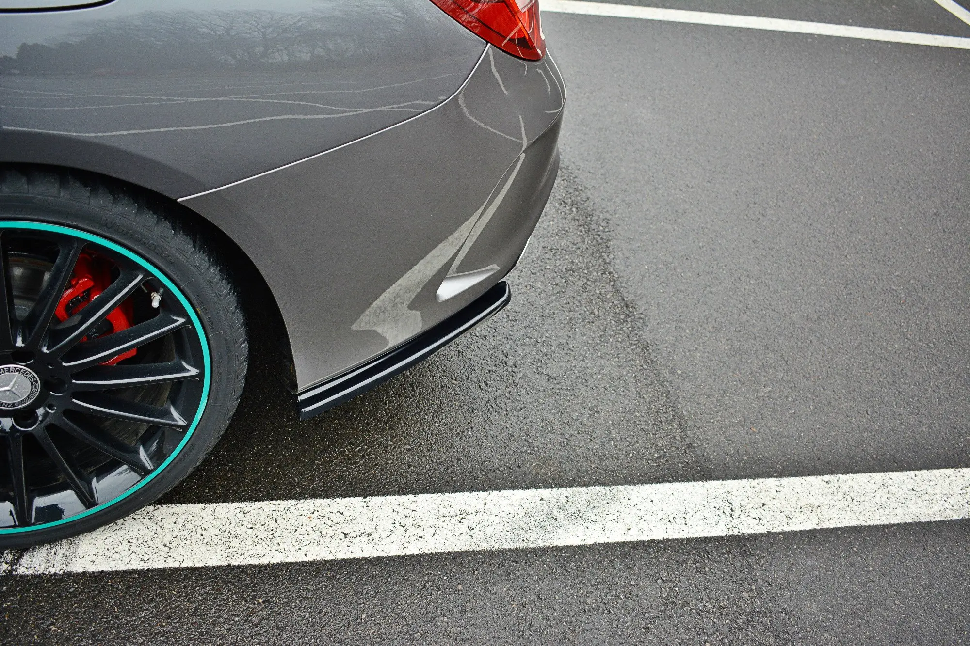 Sidesplitters bak Mercedes-Benz CLA (C117) AMG-Line facelift 2017 - 2019 | Glossy Black Edition Image 1