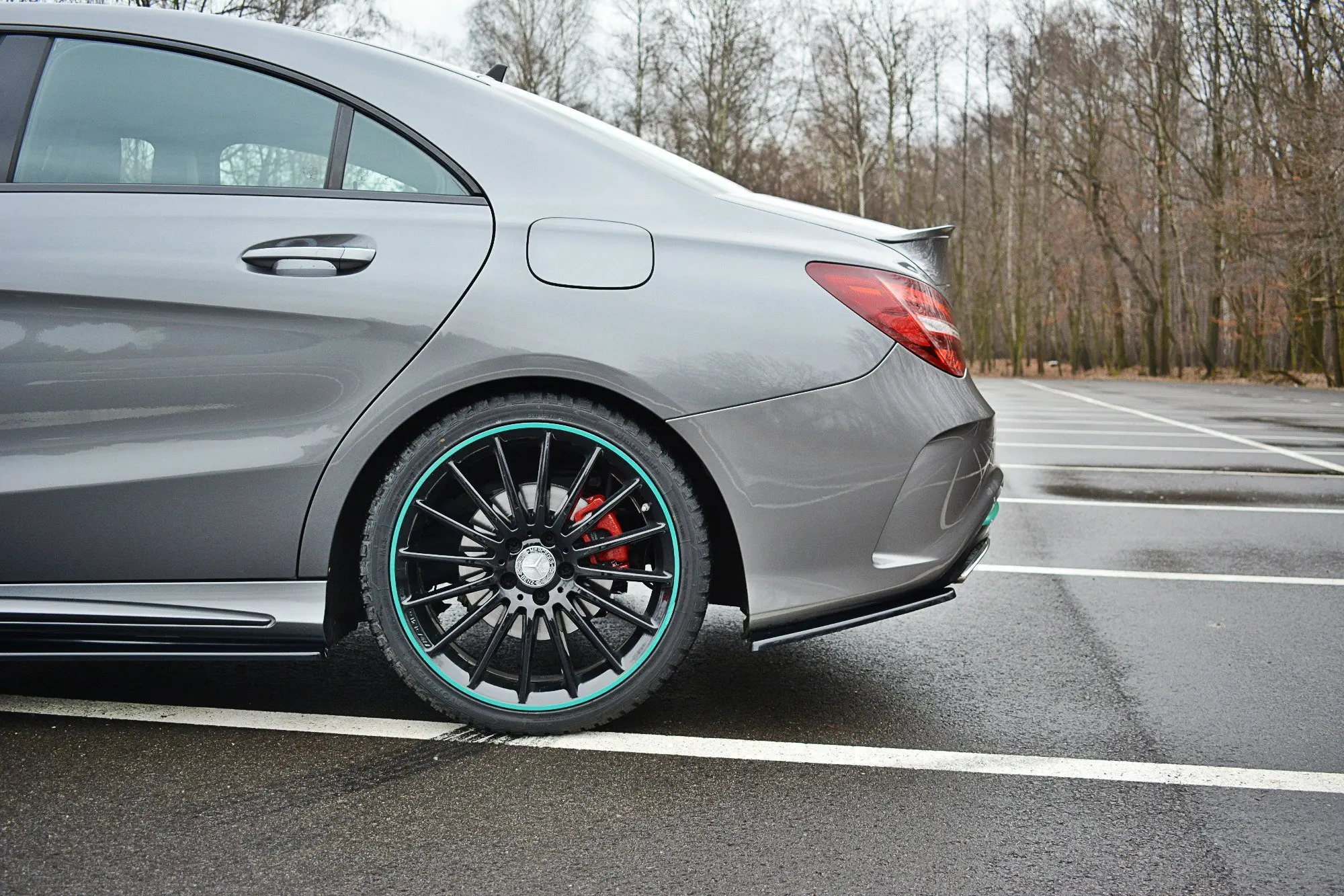Sidesplitters bak Mercedes-Benz CLA (C117) AMG-Line facelift 2017 - 2019 | Glossy Black Edition Image 4