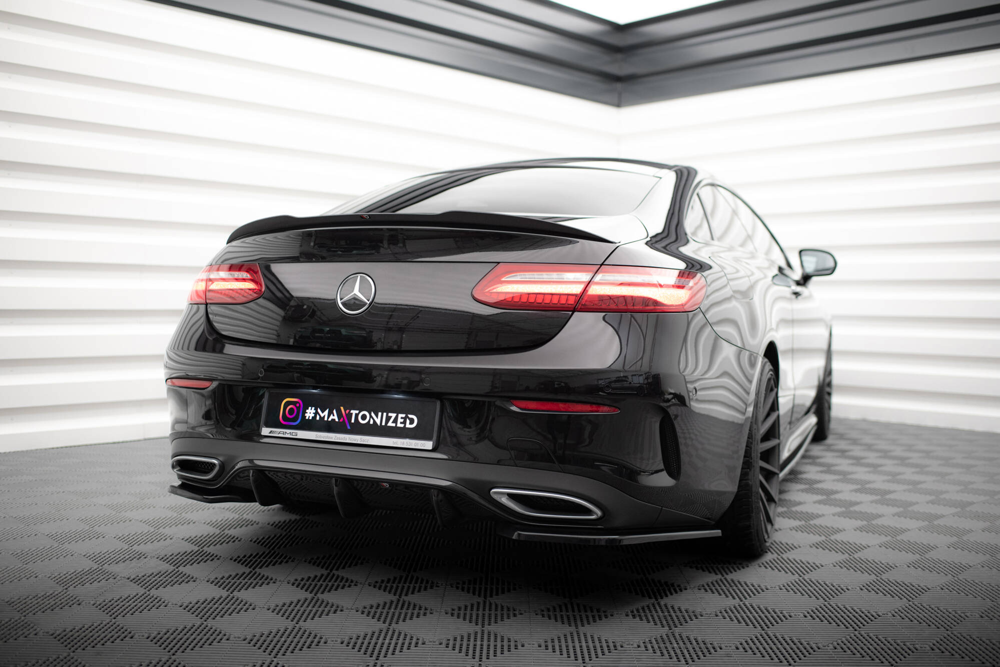 Sidesplitters bak Mercedes-Benz E AMG-Line (C238/A238) 2017 - 2023 | Glossy Black Edition – bilde 2