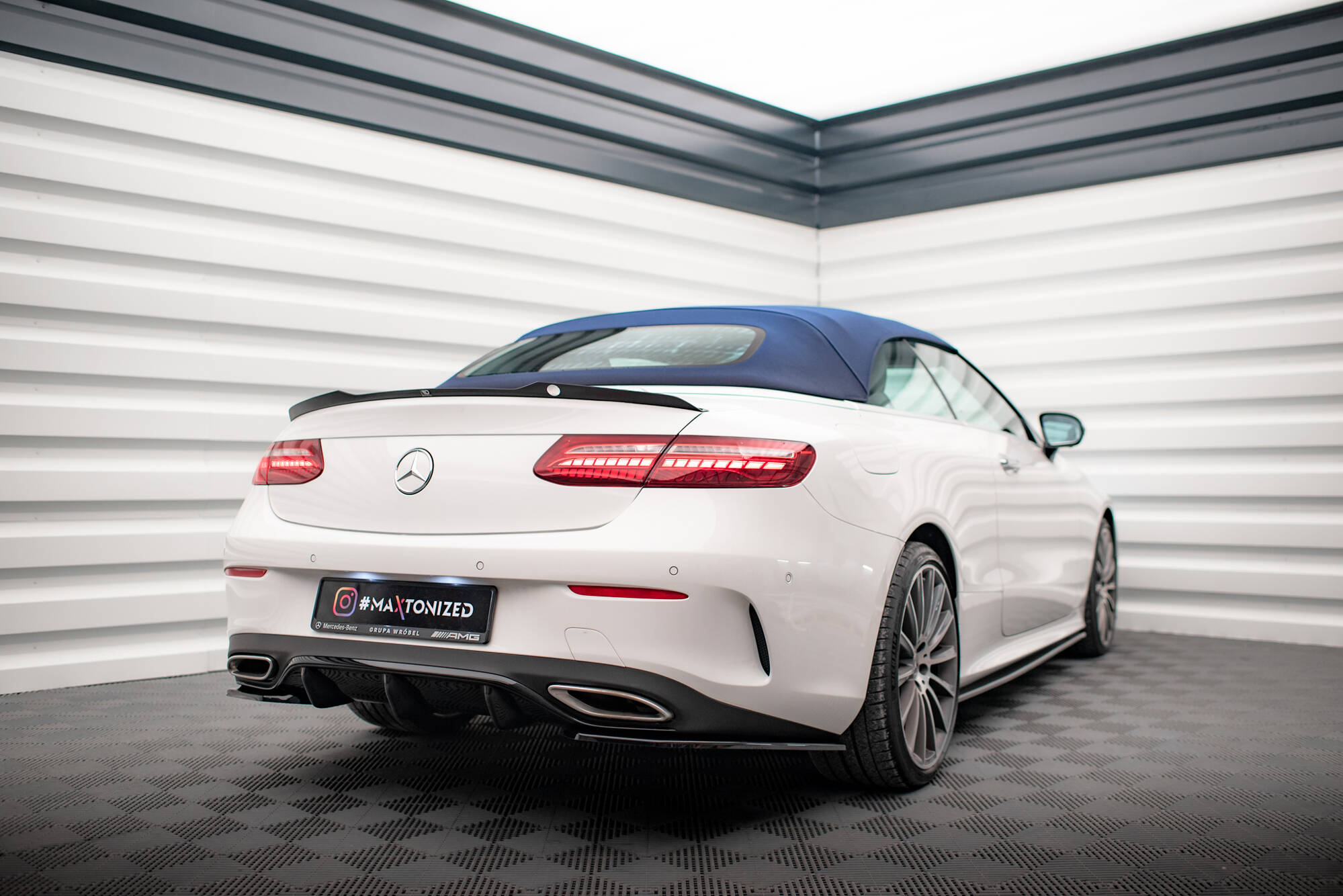 Sidesplitters bak Mercedes-Benz E AMG-Line (C238/A238) 2017 - 2023 | Glossy Black Edition – bilde 4