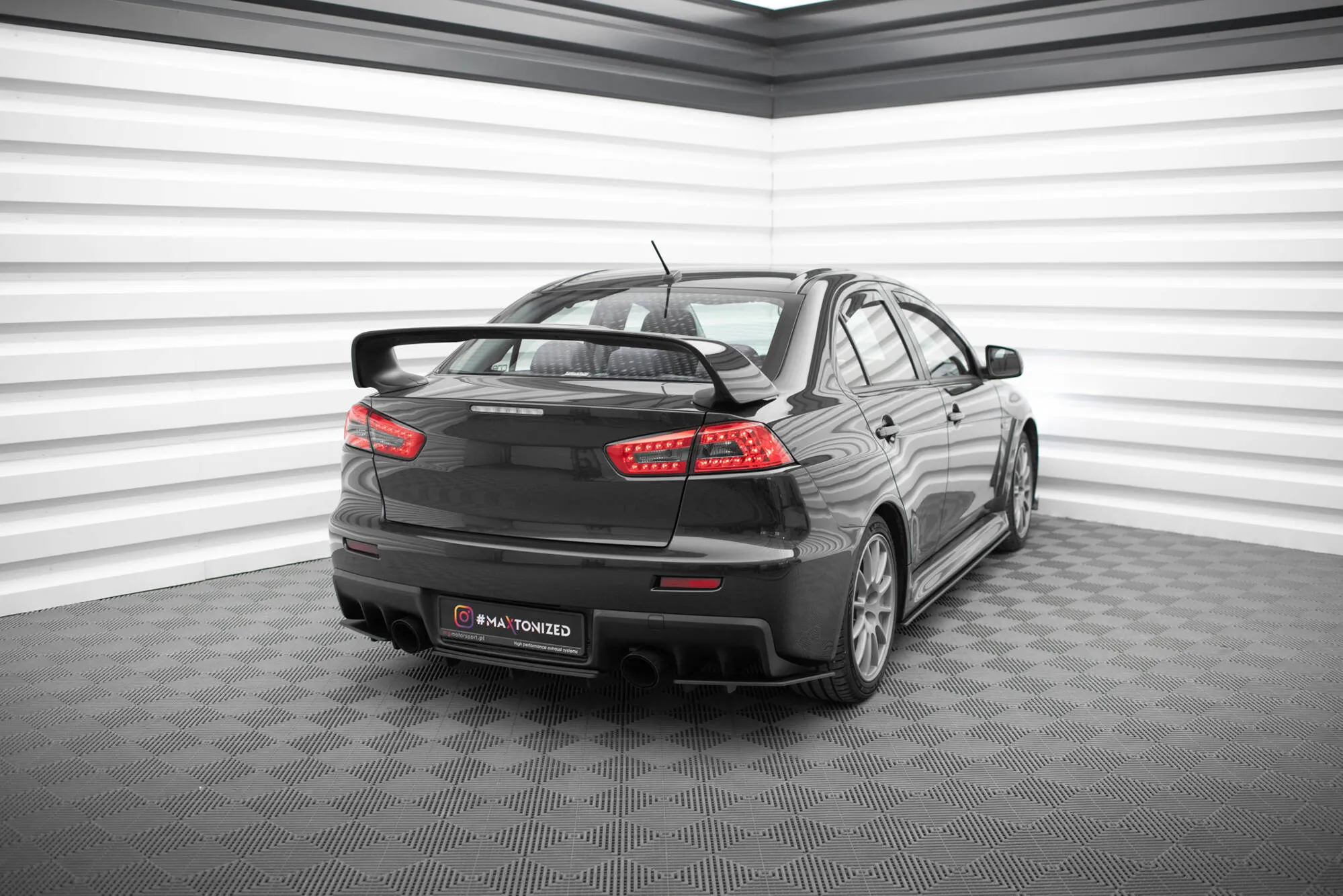 Sidesplitters bak Mitsubishi Lancer EVO X 2007 - 2015 | Street Pro Black Edition – bilde 2