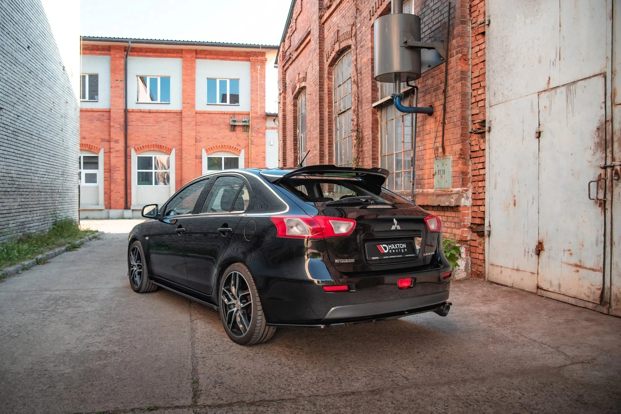 Sidesplitters bak Mitsubishi Lancer Sportback MK8 2009-2017 | Glossy Black Edition – bilde 2