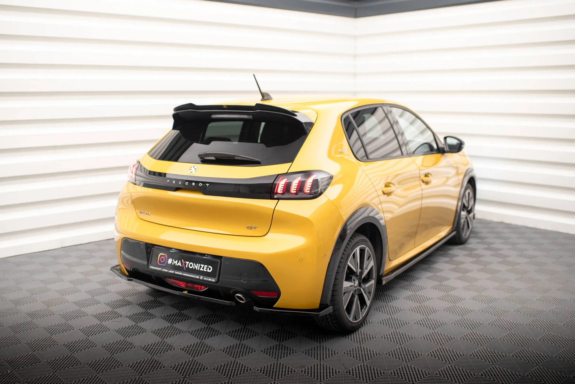 Sidesplitters bak Peugeot 208 GT II 2019 - 2023 | Glossy Black Edition