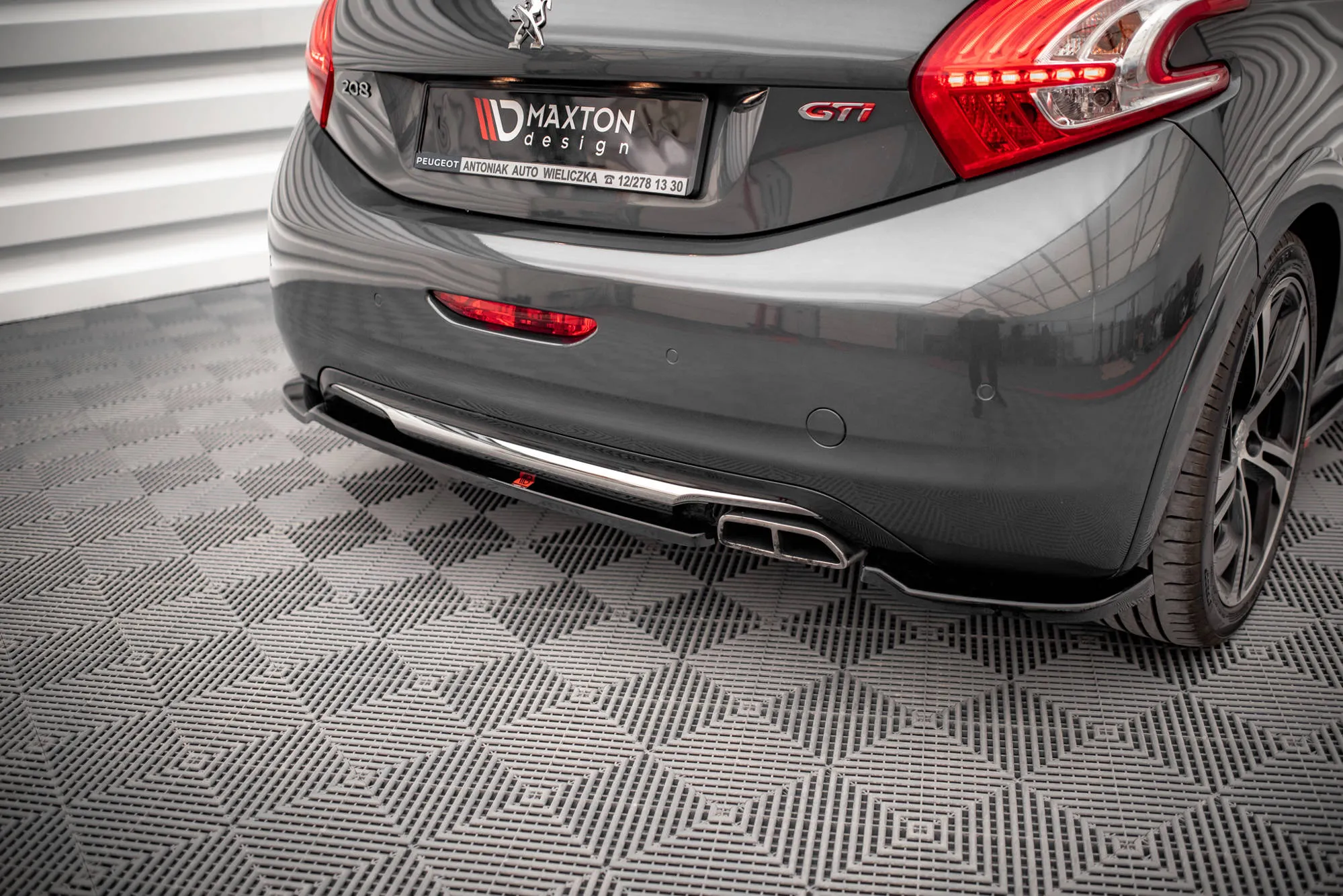 Sidesplitters bak Peugeot 208 I GTi 2012 - 2015 | Glossy Black Edition