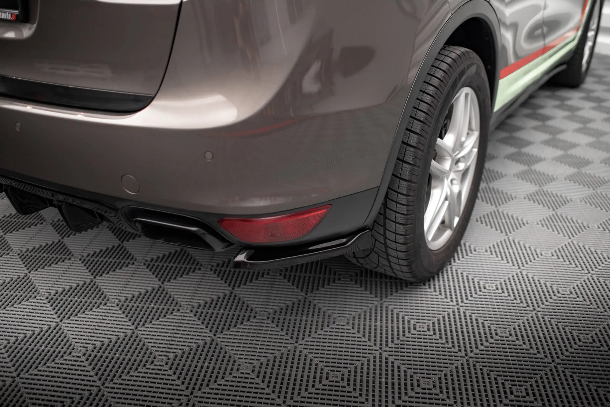 Sidesplitters bak Porsche Cayenne II (92A) 2010 - 2014