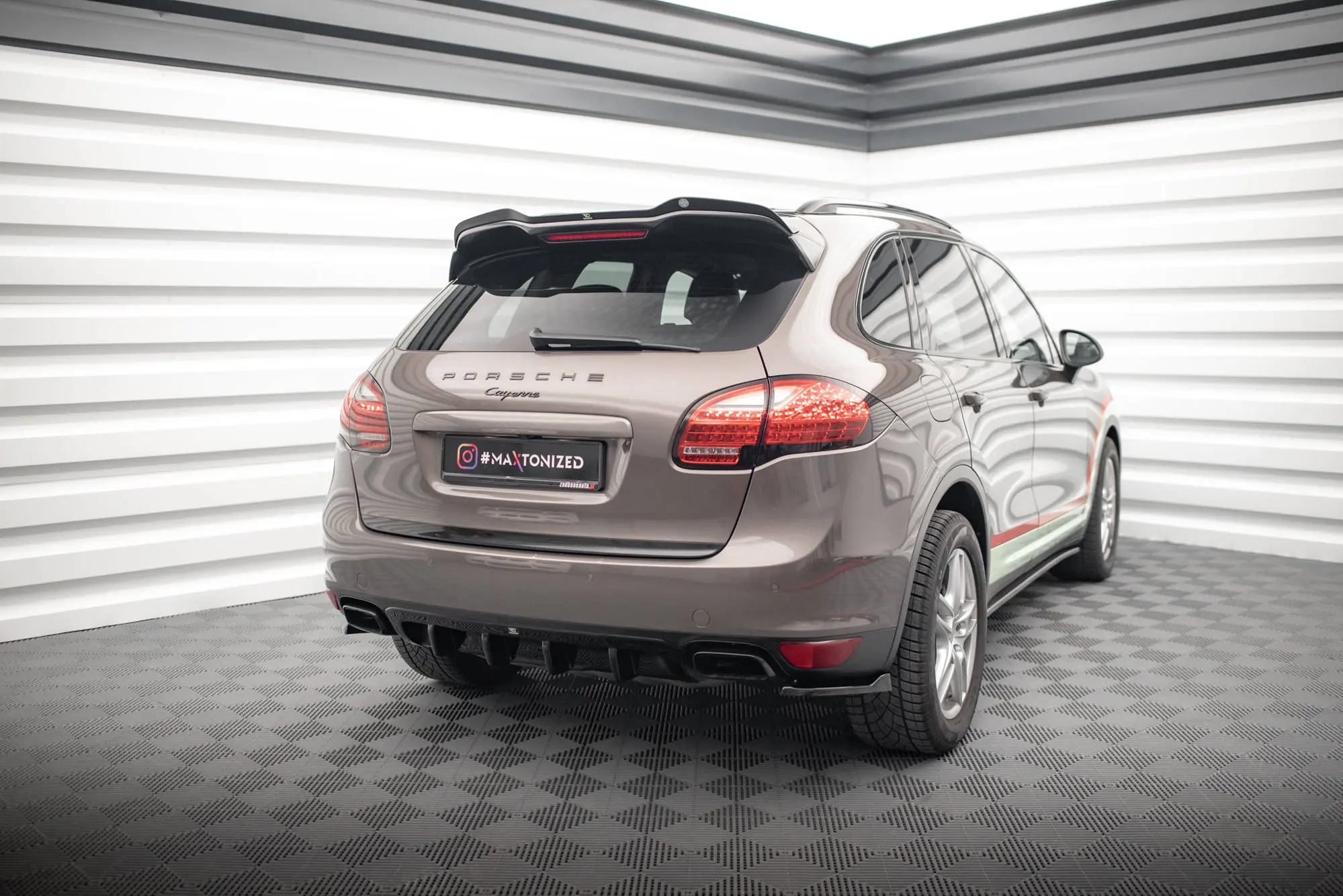 Sidesplitters bak Porsche Cayenne II (92A) 2010 - 2014 – bilde 3