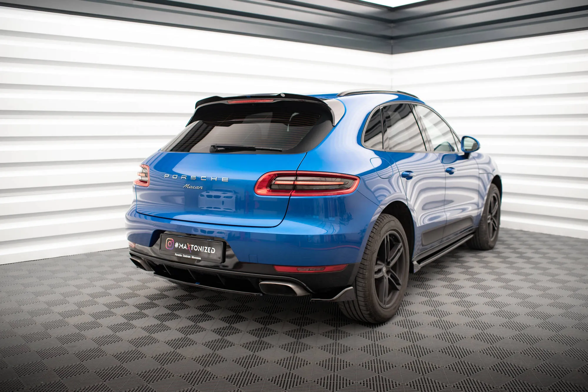 Sidesplitters bak Porsche Macan I (95B) 2014 - 2018 | Glossy Black Edition – bilde 2
