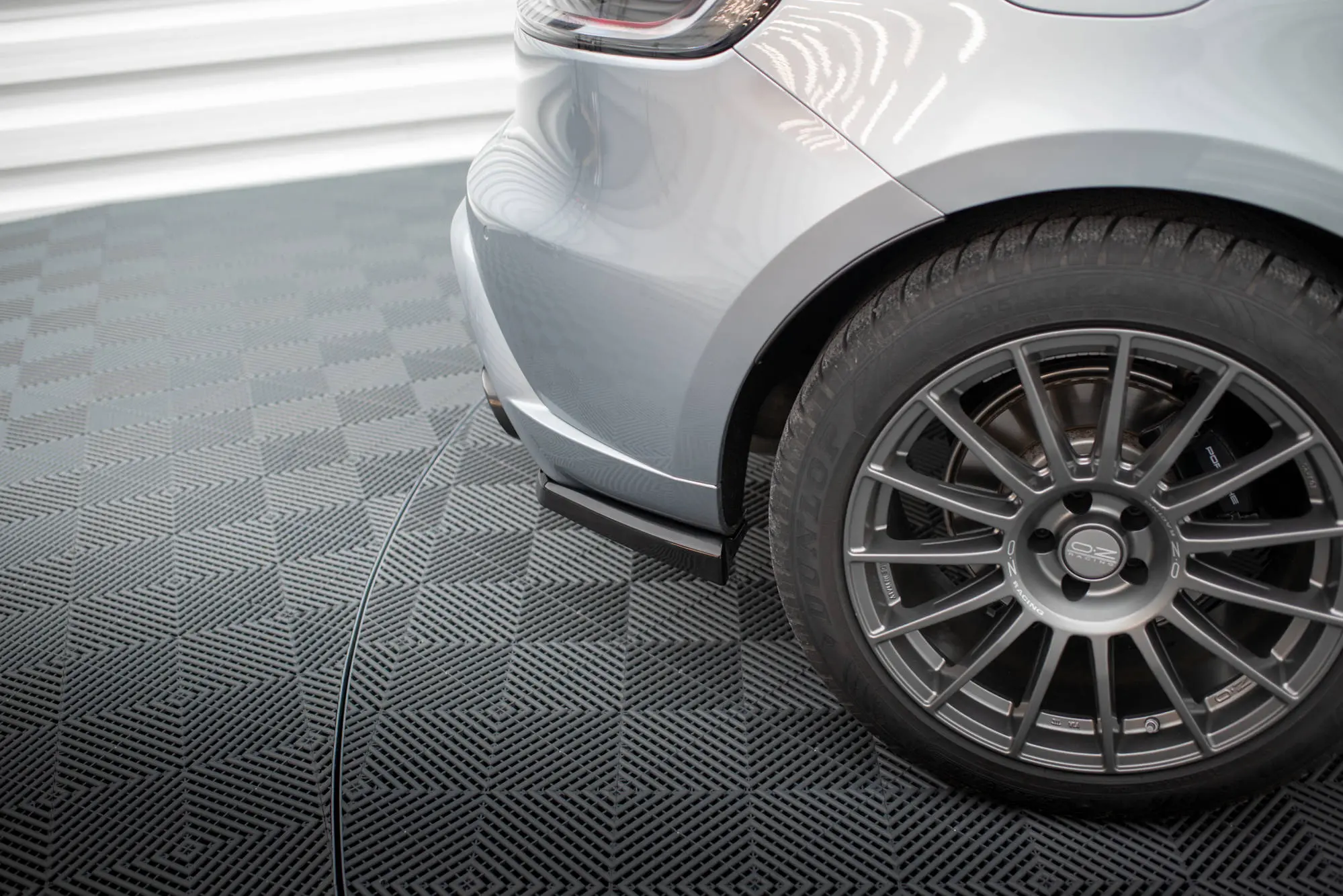 Sidesplitters bak Porsche Macan I (95B) II Facelift 2021 - 2024 | Glossy Black Edition – bilde 3