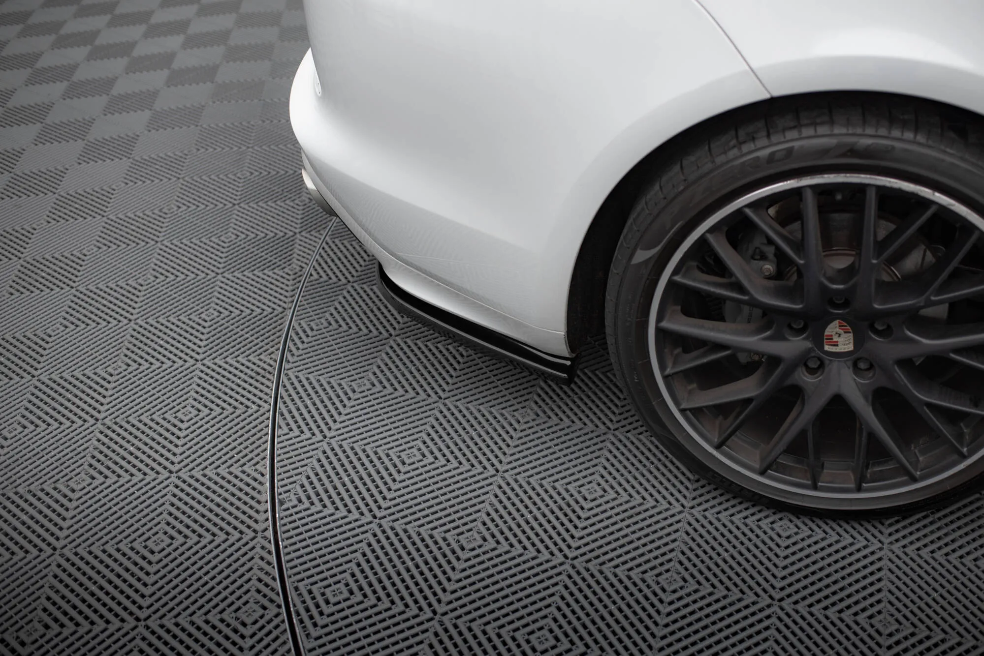 Sidesplitters bak Porsche Panamera GTS (971) 2019 - 2020 | Glossy Black Edition – bilde 3