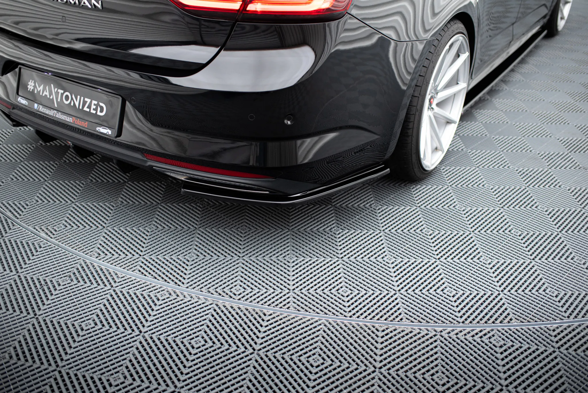 Sidesplitters bak Renault Talisman 2015 - 2022 | Glossy Black Edition – bilde 2