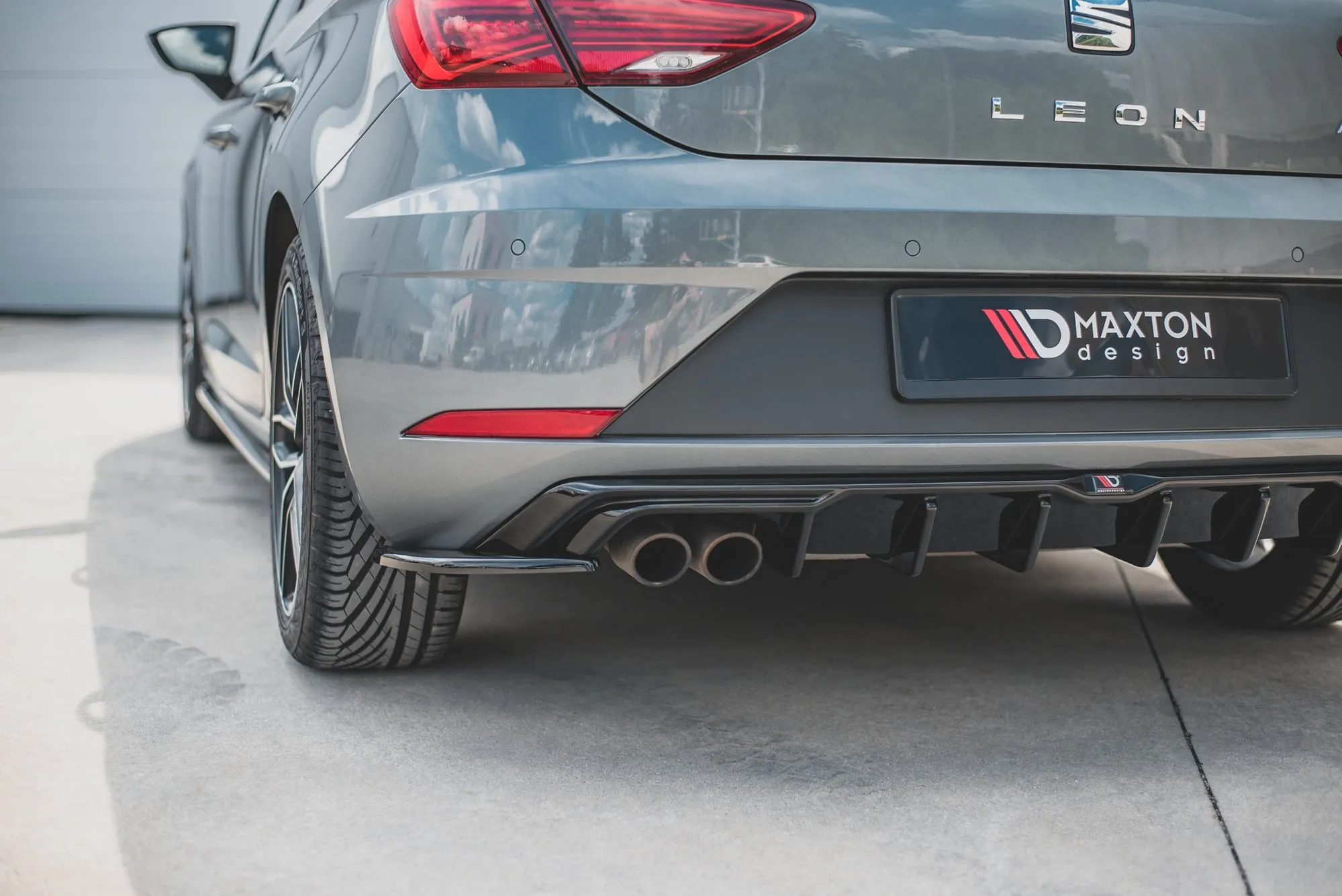 Sidesplitters bak Seat Leon FR (III Facelift) 2016 - 2020 | Glossy Black Edition – bilde 4