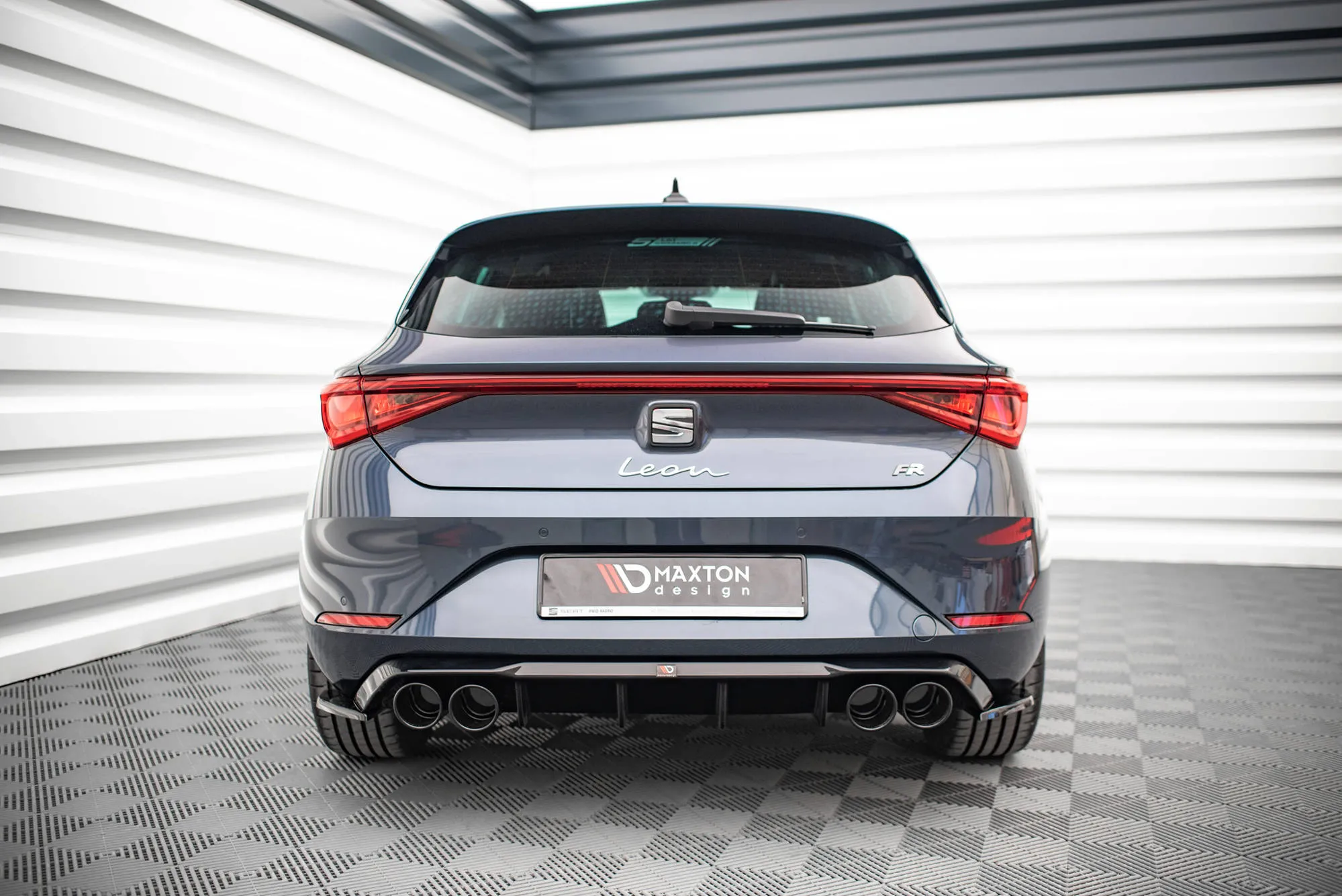Sidesplitters bak Seat Leon IV FR 2020-> | Glossy Black Edition – bilde 2