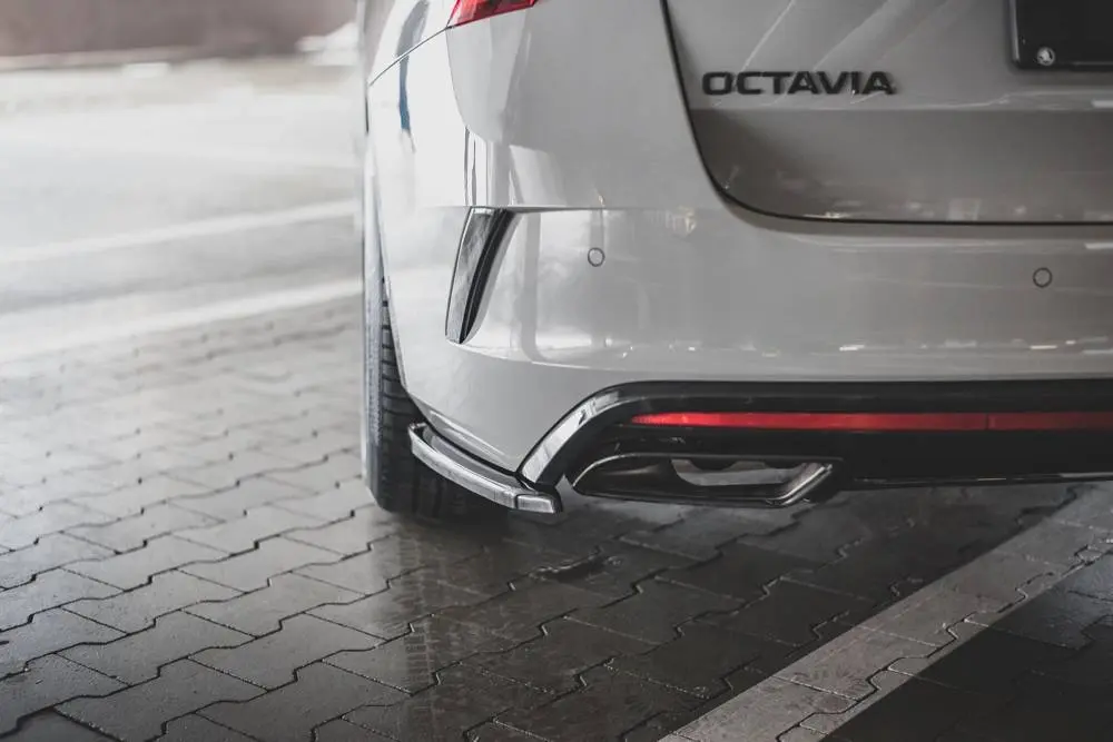 Sidesplitters bak Skoda Octavia RS IV 2020 ->
