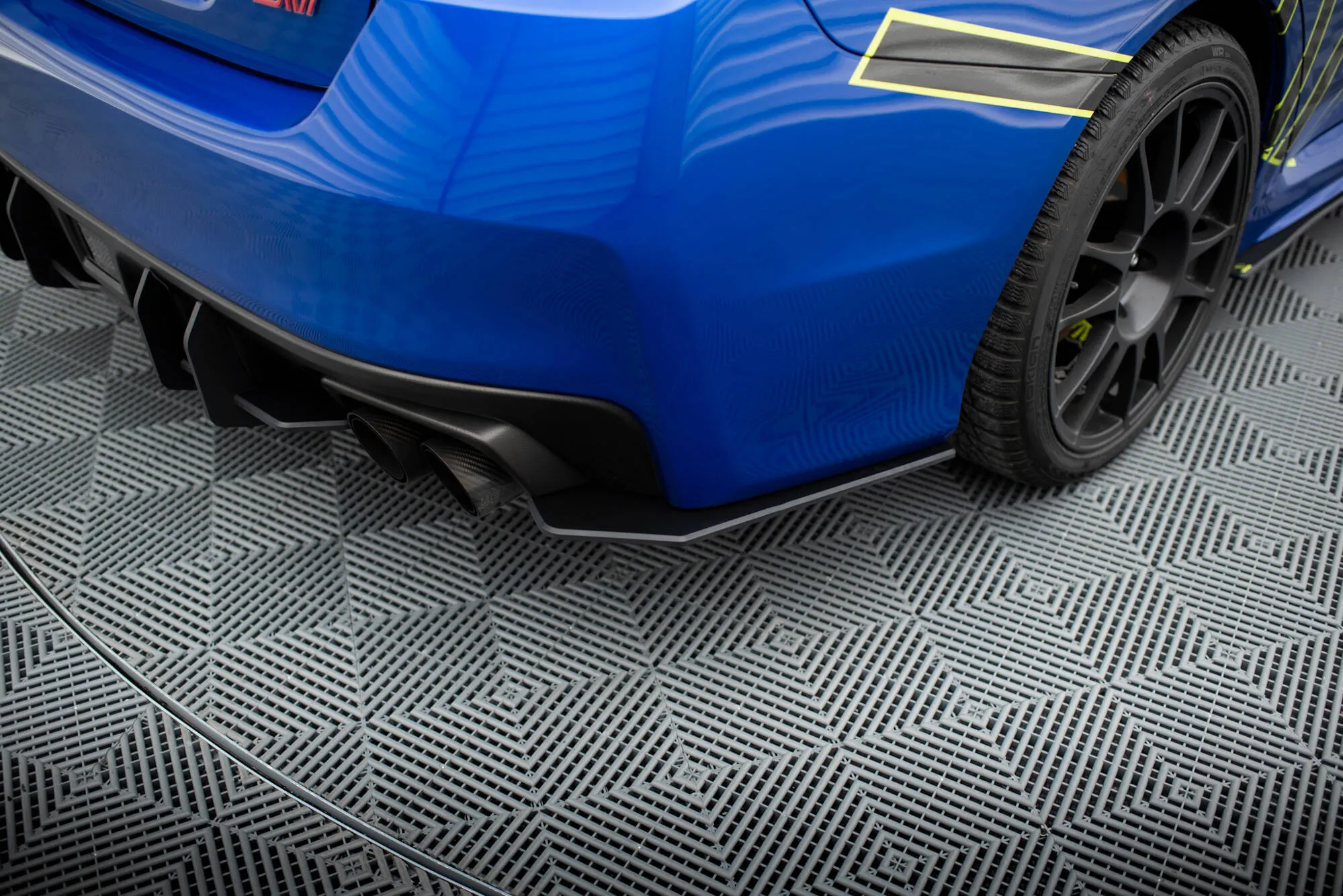 Sidesplitters bak Subaru WRX STI I Facelift 2017 - 2021 | Street Pro Black Edition