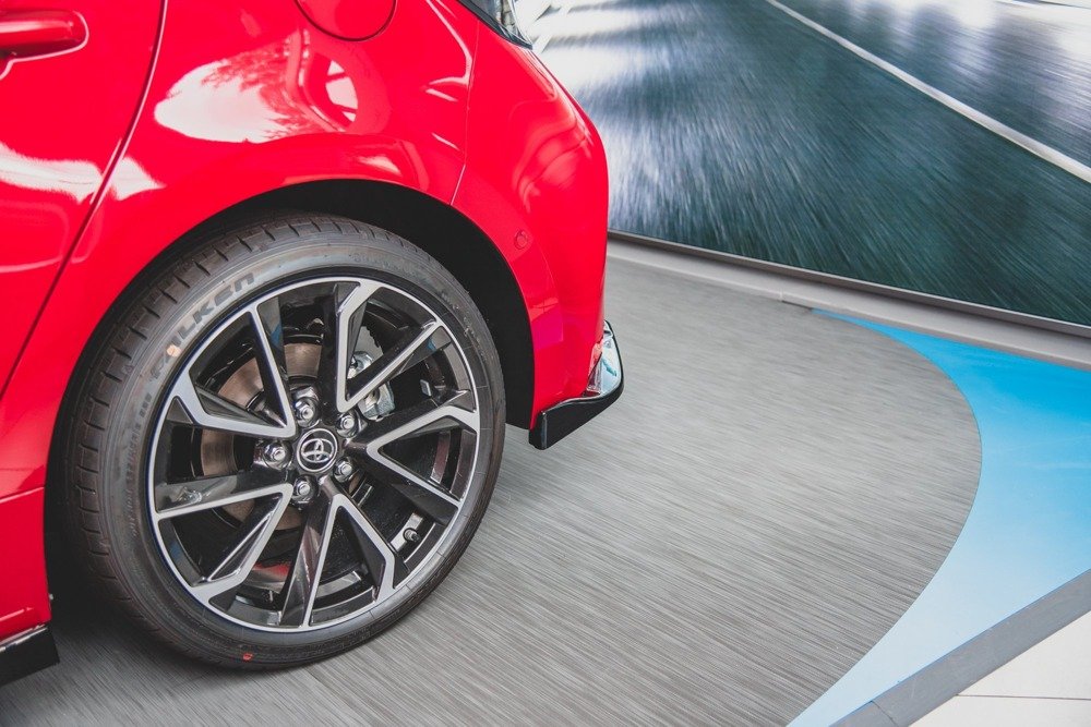 Sidesplitters bak Toyota Corolla XII Hatchback 2019 ->