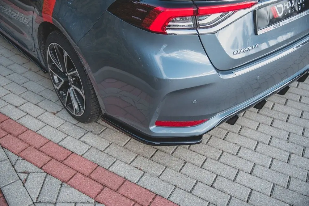 Sidesplitters bak Toyota Corolla XII Sedan 2019 ->