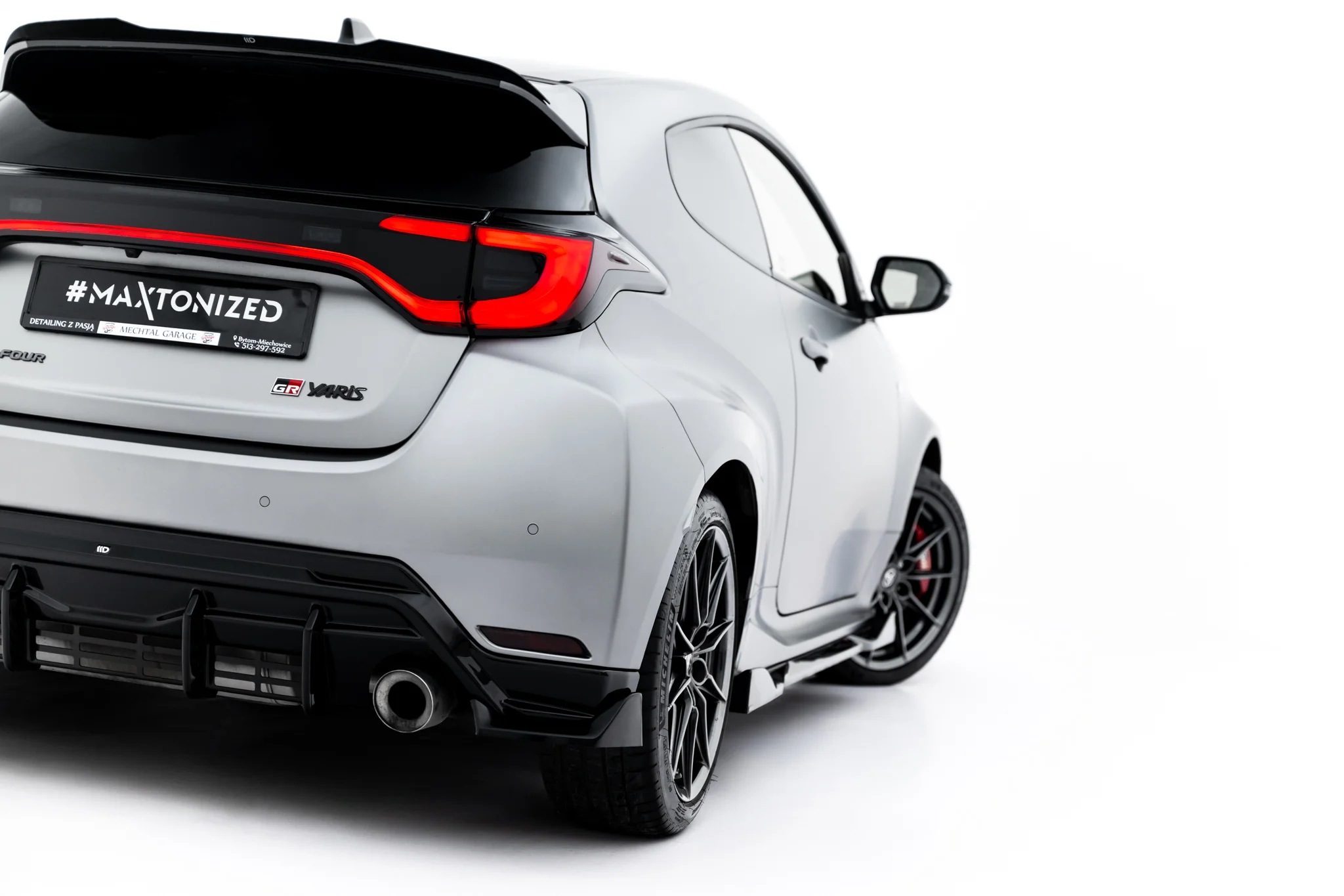 Sidesplitters bak Toyota GR Yaris IV Facelift 2024 -> | Glossy Black Edition V4