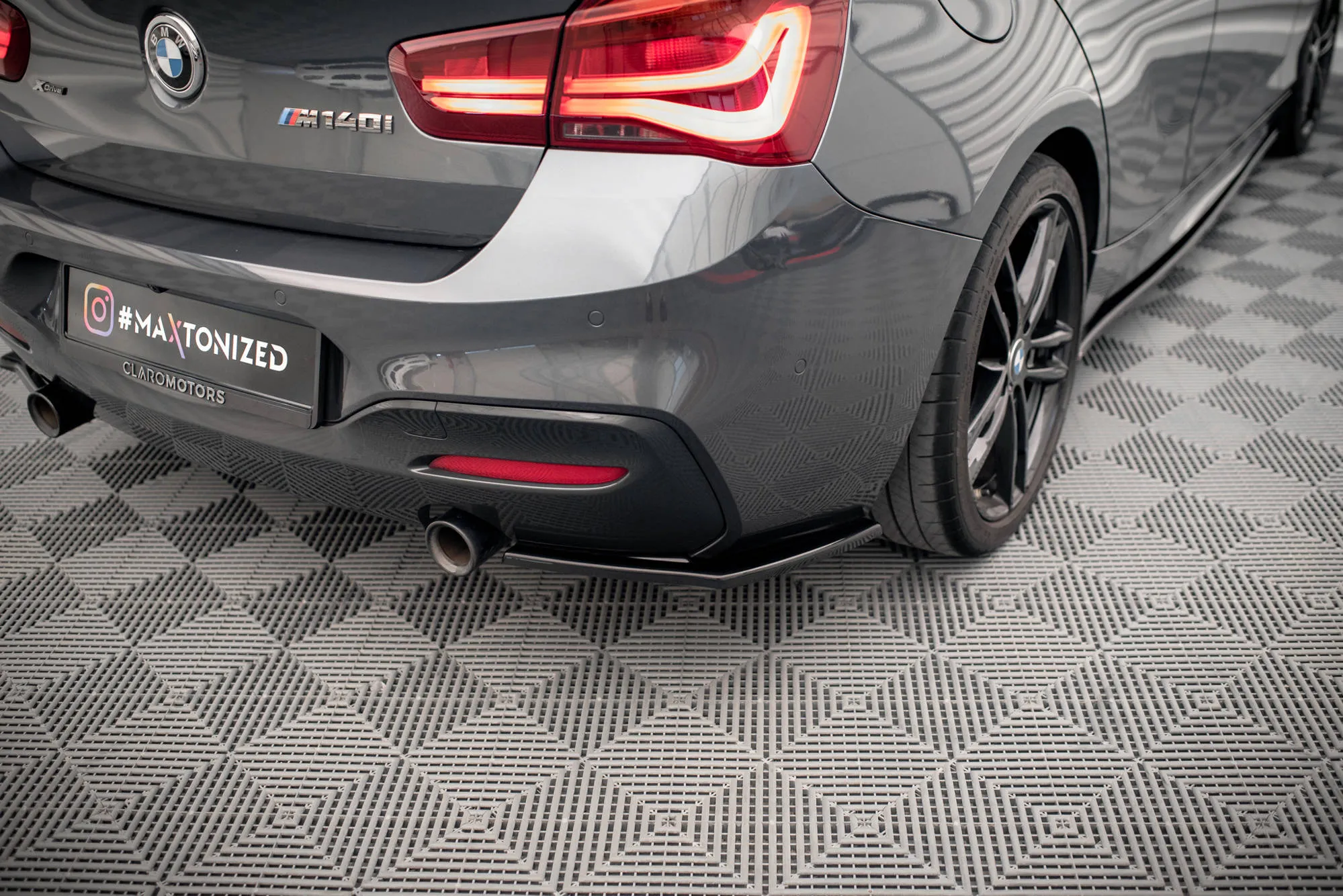 Sidesplitters bak V.1 BMW 1 (F20 / F21) M Power LCI 2015 - 2019 | Glossy Black Edition