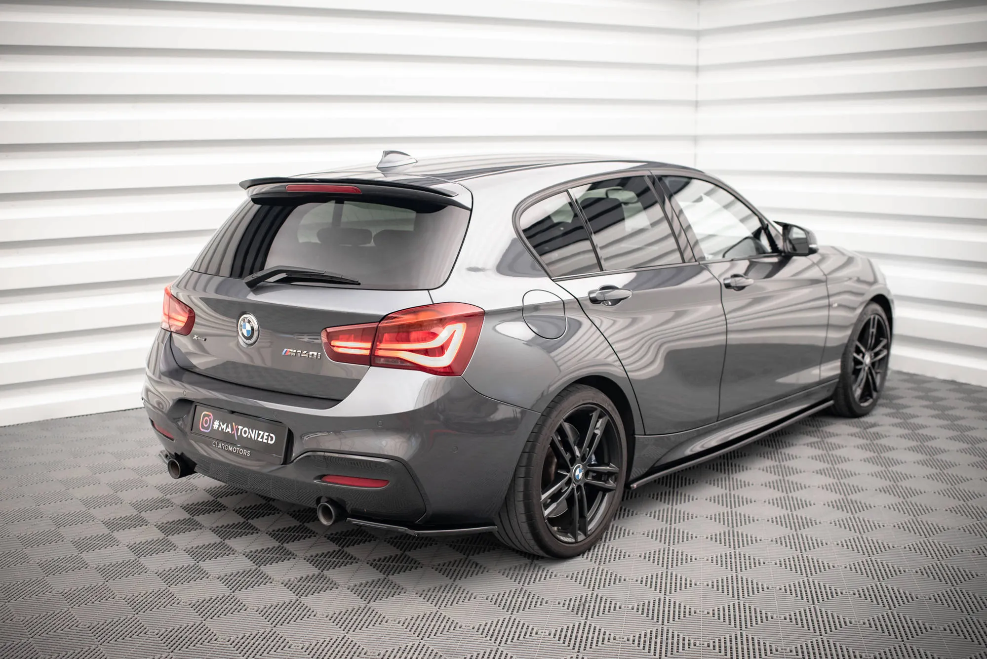 Sidesplitters bak V.1 BMW 1 (F20 / F21) M Power LCI 2015 - 2019 | Glossy Black Edition – bilde 2