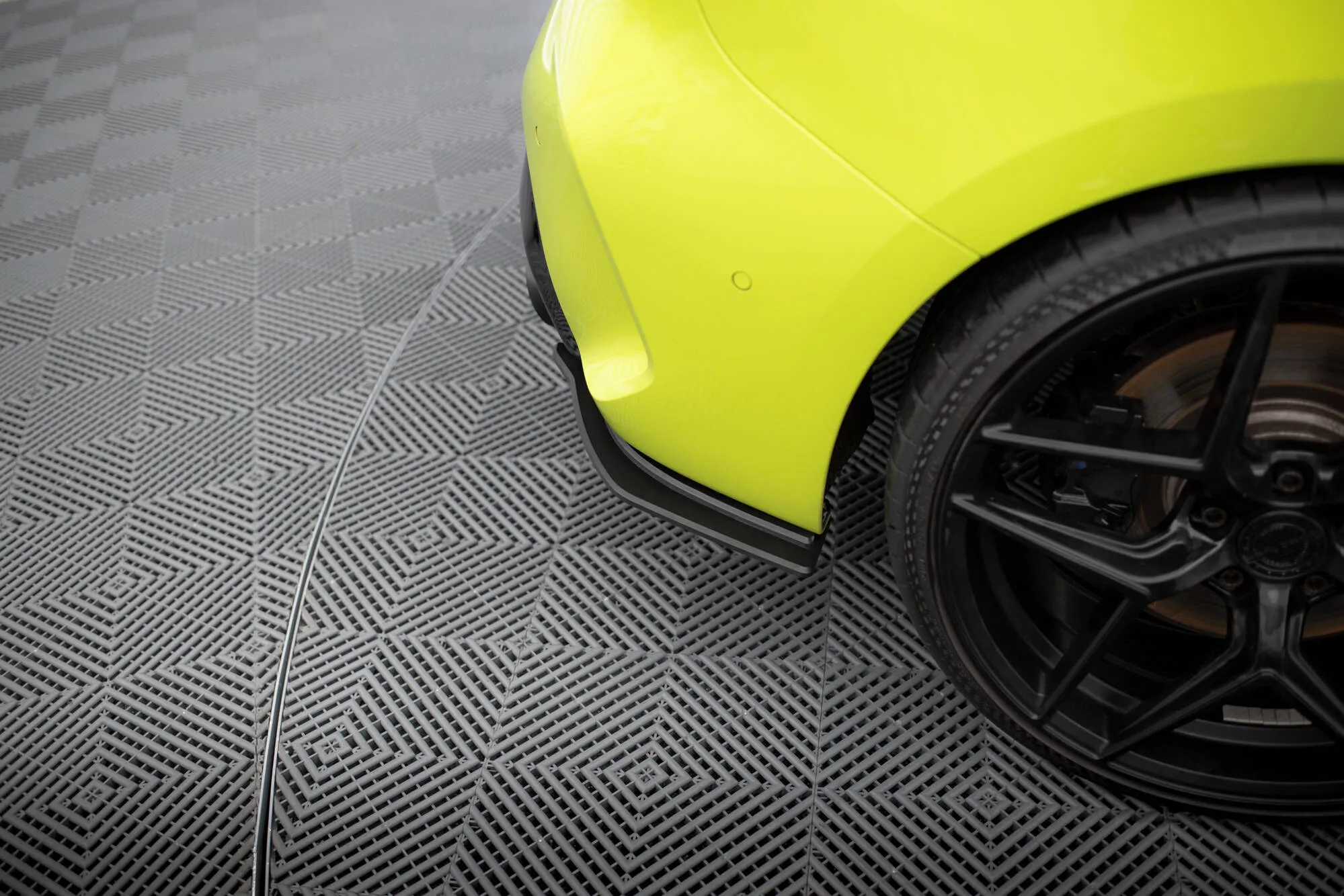 Sidesplitters bak V.1 BMW 1 (F40) M-Pakke / BMW M135i (F40) 2019 - 2024 | Street Pro Black Edition – bilde 3