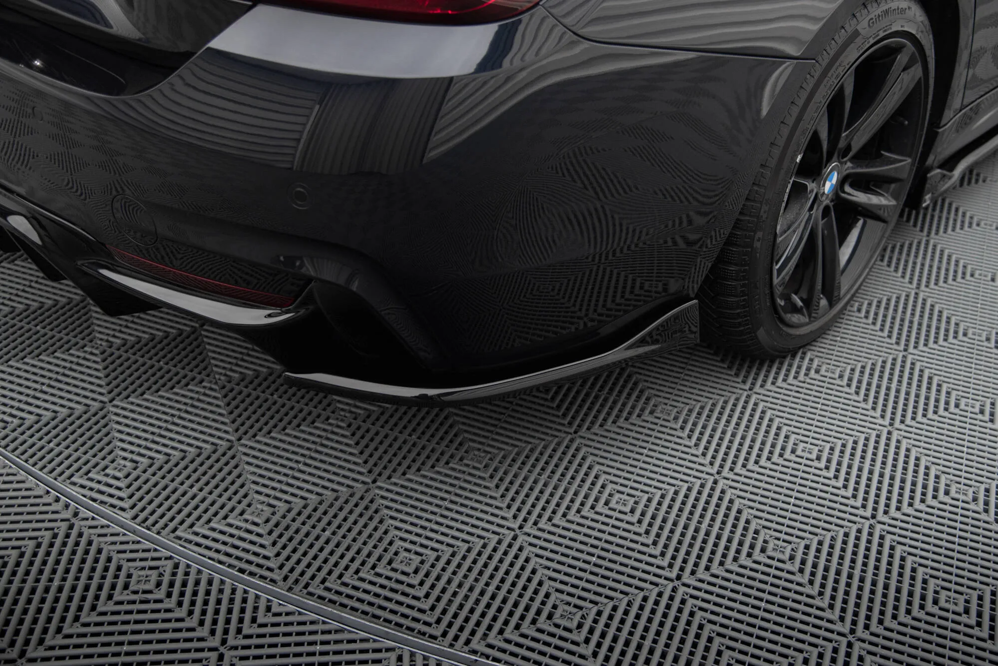Sidesplitters bak V.1 BMW 4 Gran Coupe (F36) M-Pakke 2014 -2017 | Glossy Black Edition