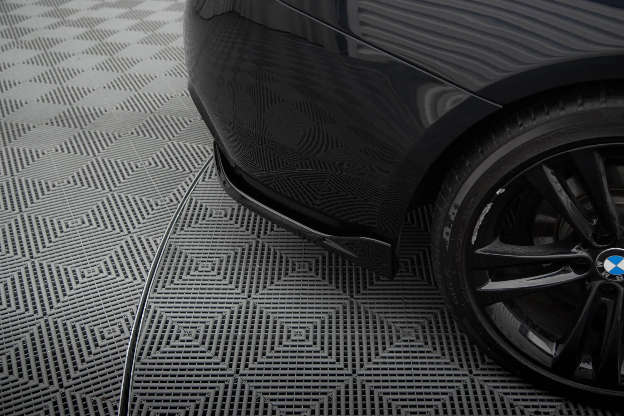 Sidesplitters bak V.1 BMW 4 Gran Coupe (F36) M-Pakke 2014 -2017 | Glossy Black Edition – bilde 3