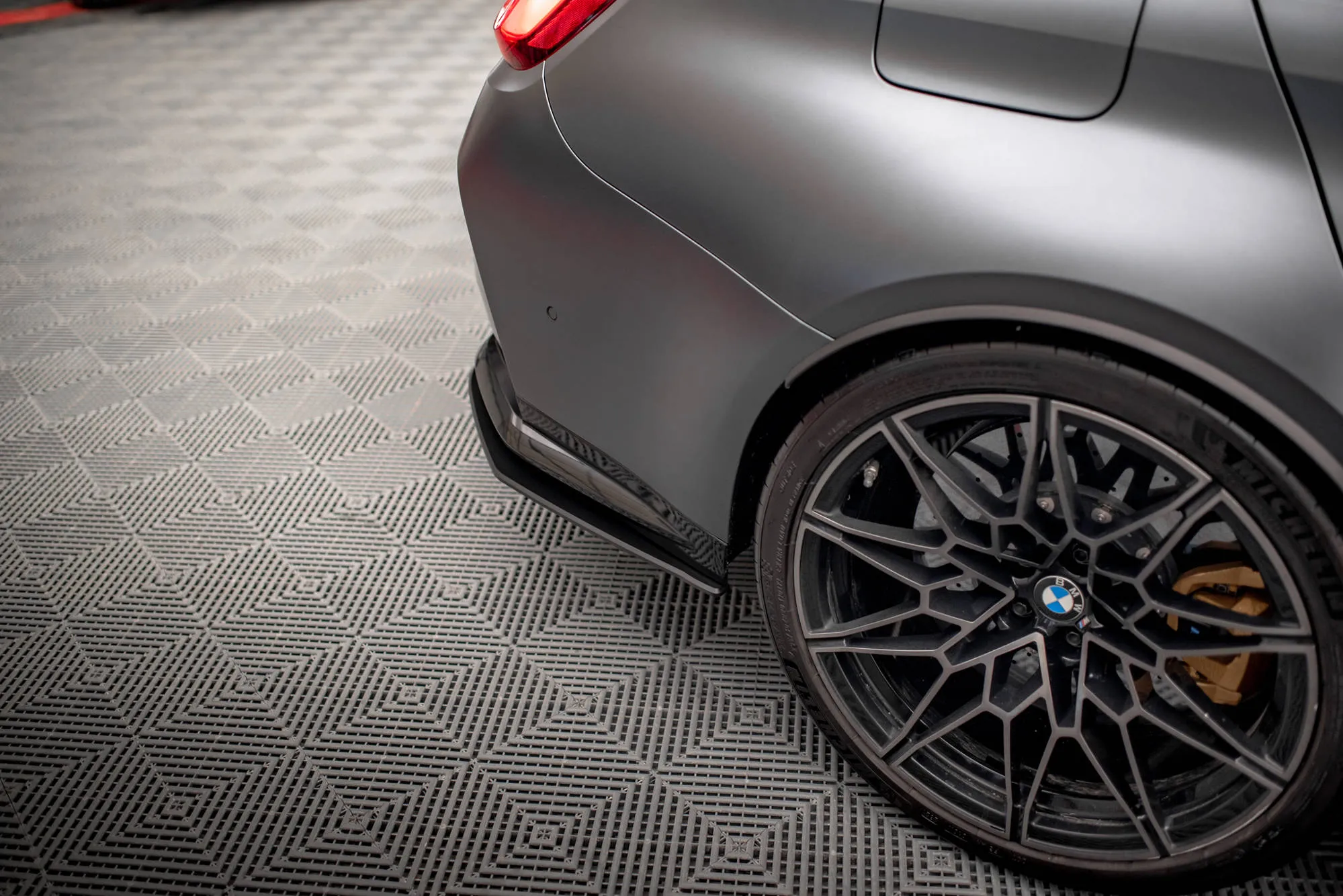 Sidesplitters bak V.1 BMW M3 (G80) 2020-> | Street Pro Black Edition