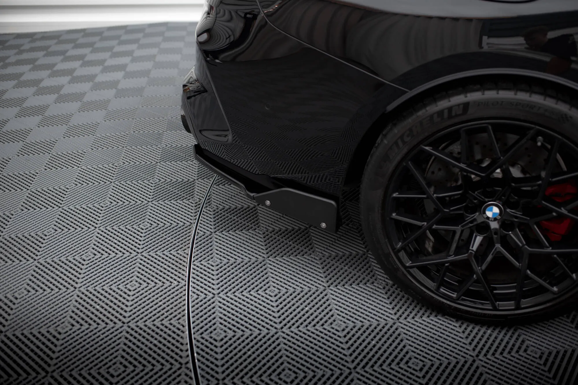 Sidesplitters bak V.1 + Flopper BMW M8 Gran F93 2019 -> | Glossy Black Edition – bilde 2