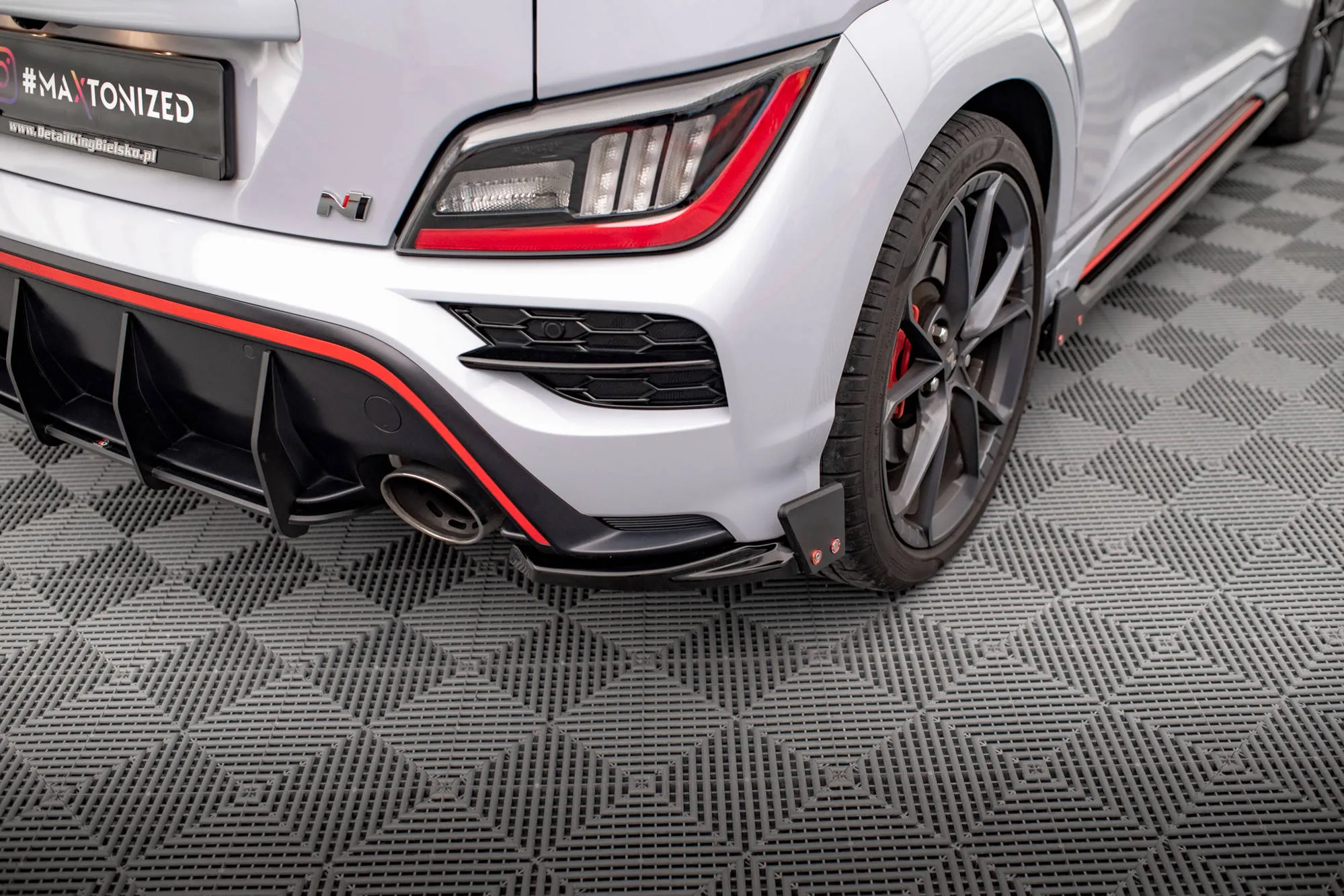 Sidesplitters bak V.1 + Flopper Hyundai Kona N 2021 - 2023 | Glossy Black Edition