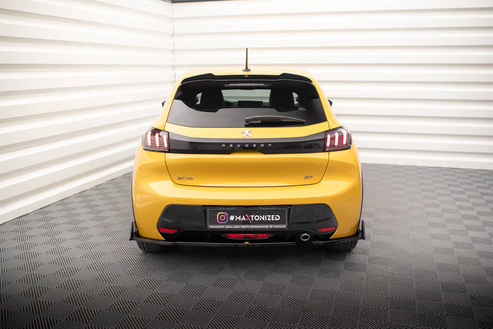 Sidesplitters bak V.1 + Flopper Peugeot 208 GT II 2019 - 2023 | Glossy Black Edition – bilde 2
