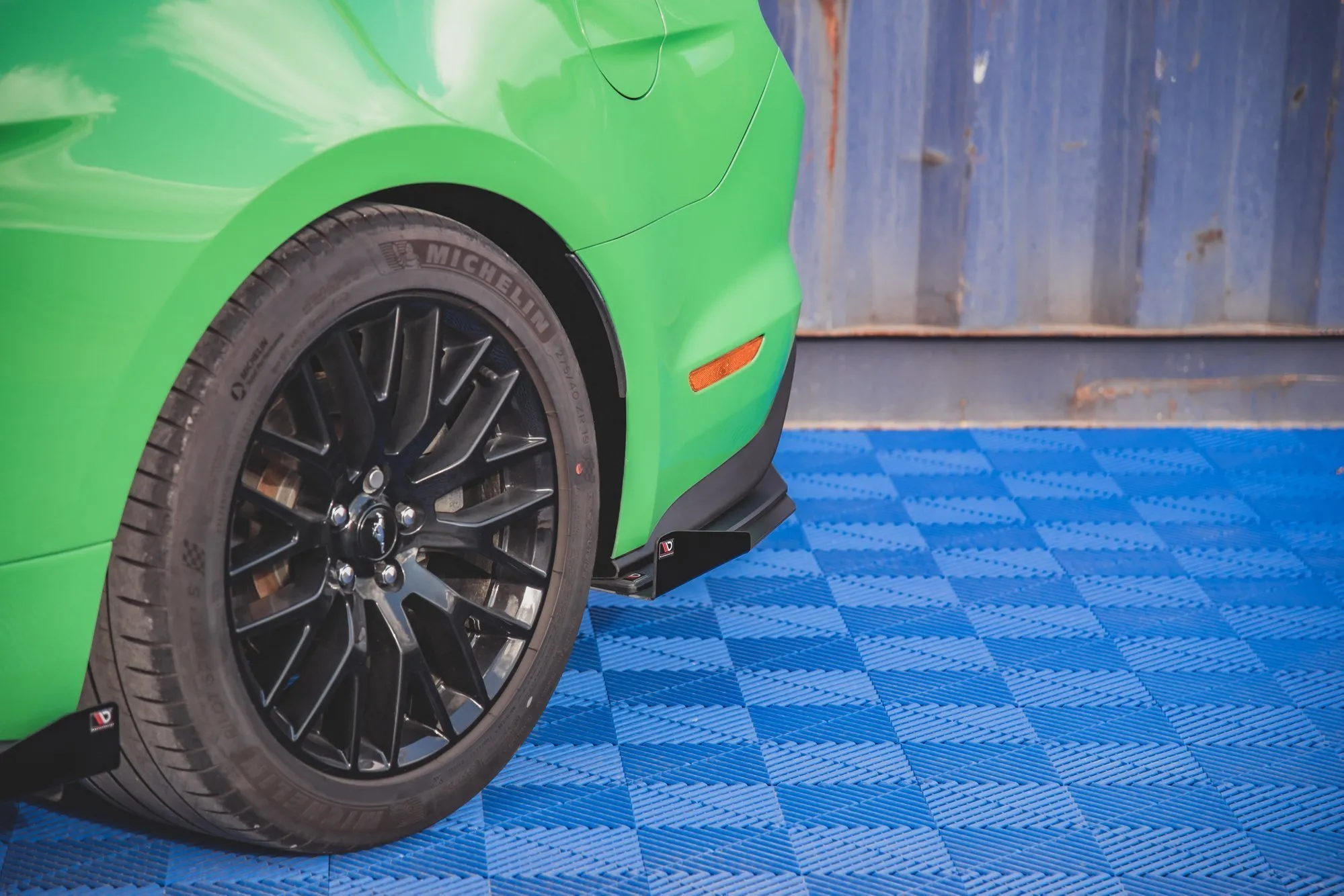 Sidesplitters bak V.1 + Flopper V.1 Ford Mustang VI GT 2017 - 2023 | Street Pro Black Edition – bilde 2