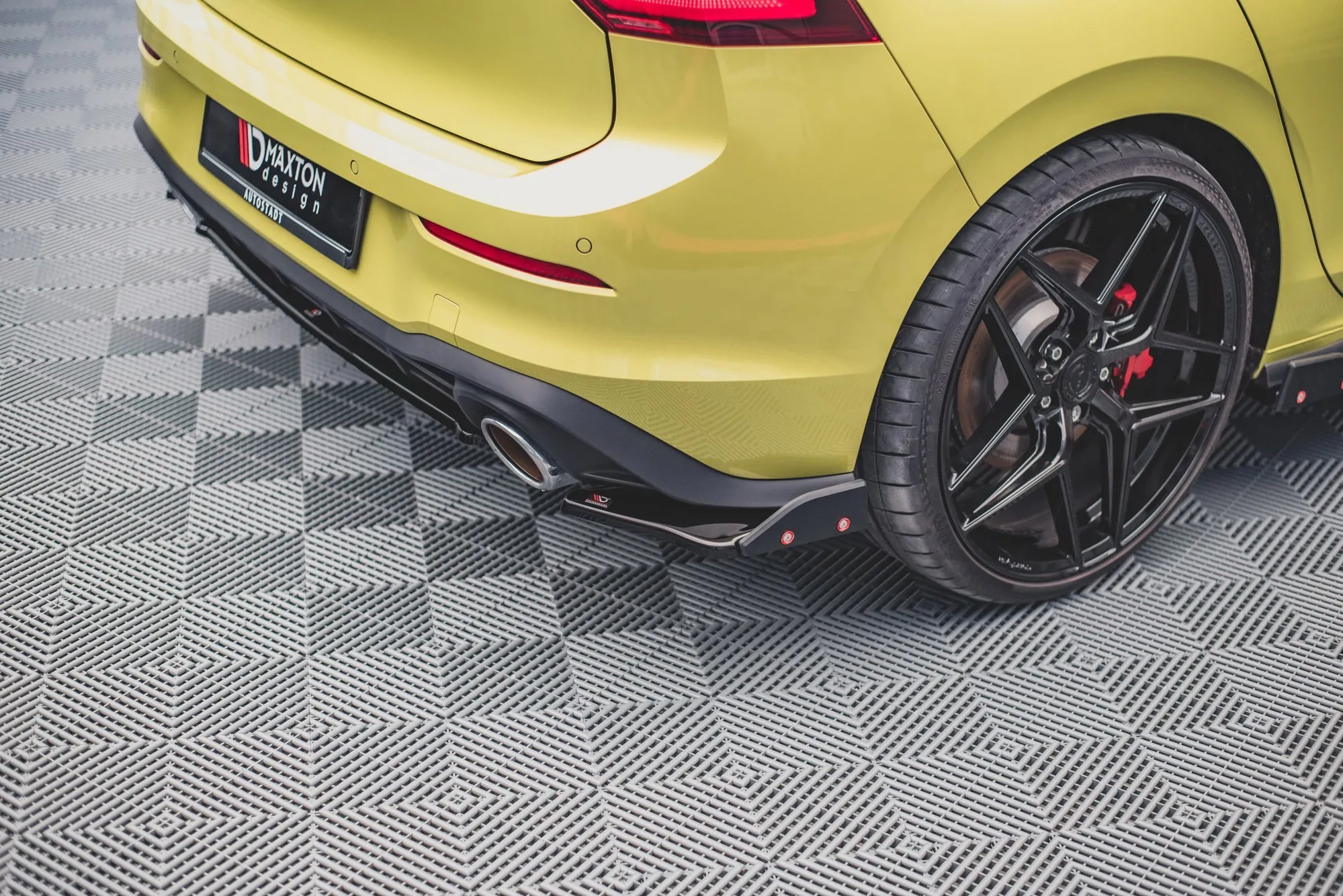 Sidesplitters bak V.1 + Flopper Volkswagen Golf 8 GTI Clubsport 2020-> | Glossy Black Edition – bilde 3