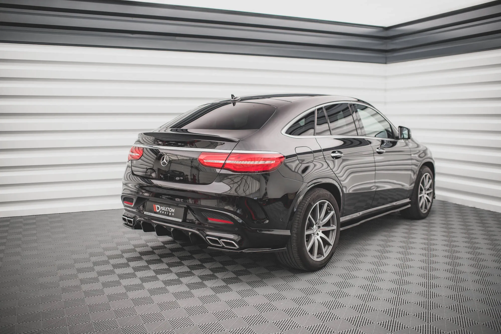 Sidesplitters bak V.1 Mercedes-Benz Gle Coupe I 63 AMG (C292) 2015-2019 | Glossy Black Edition